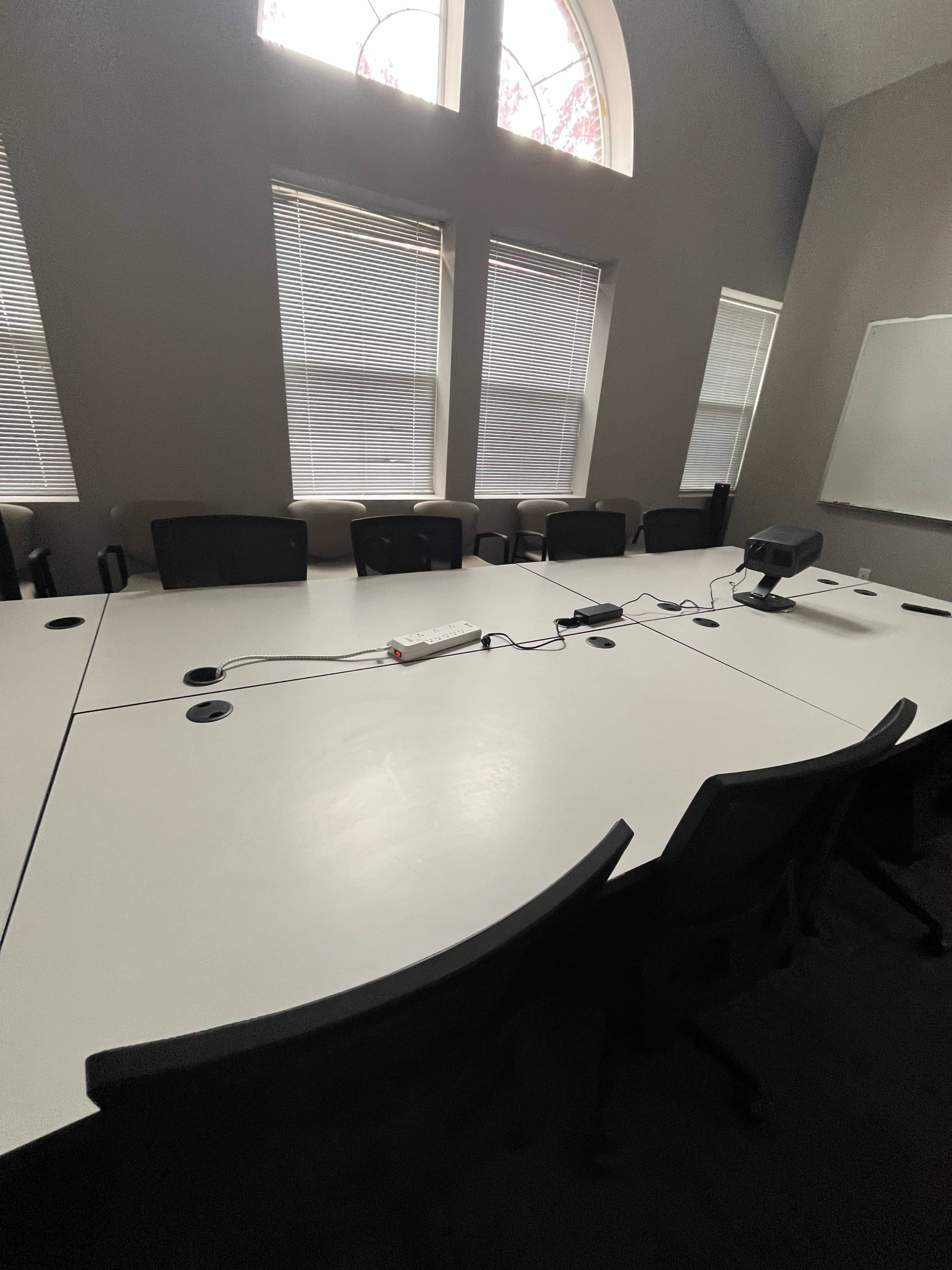 Conference Room for 25 guests Image in Potomac Falls, Sterling, VA
