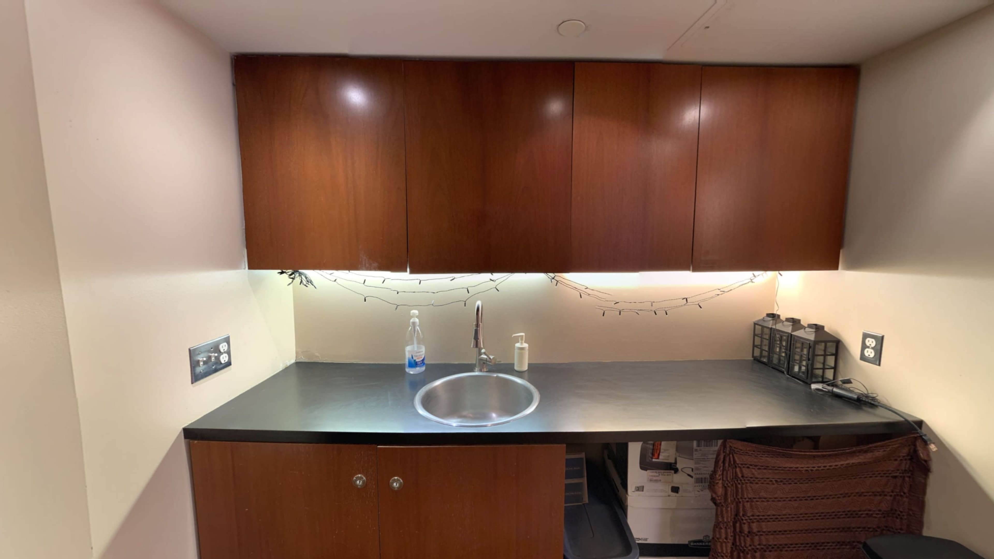 Versatile Multi-Use Studio Space on Bloor – Perfect for Events, Rehearsals, and More! Image in Harbord Village, Toronto, ON