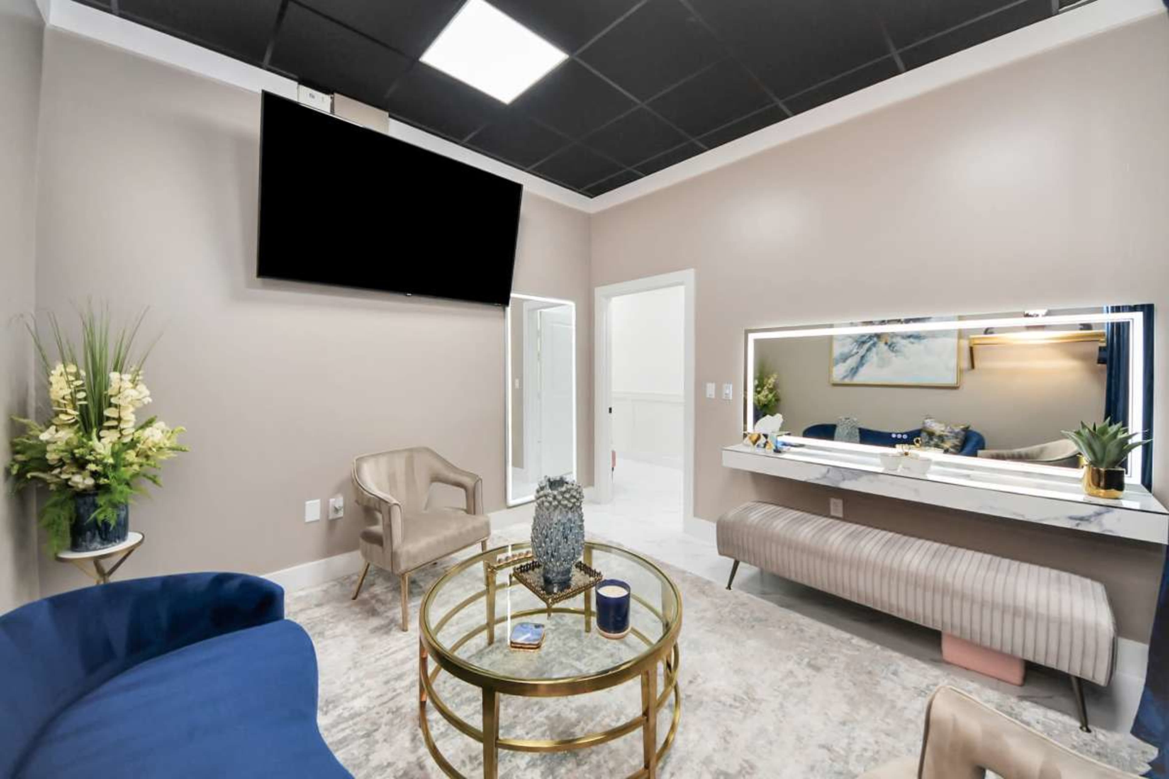 Luxurious Event Venue in Independence Height Image in Northside, Houston, TX