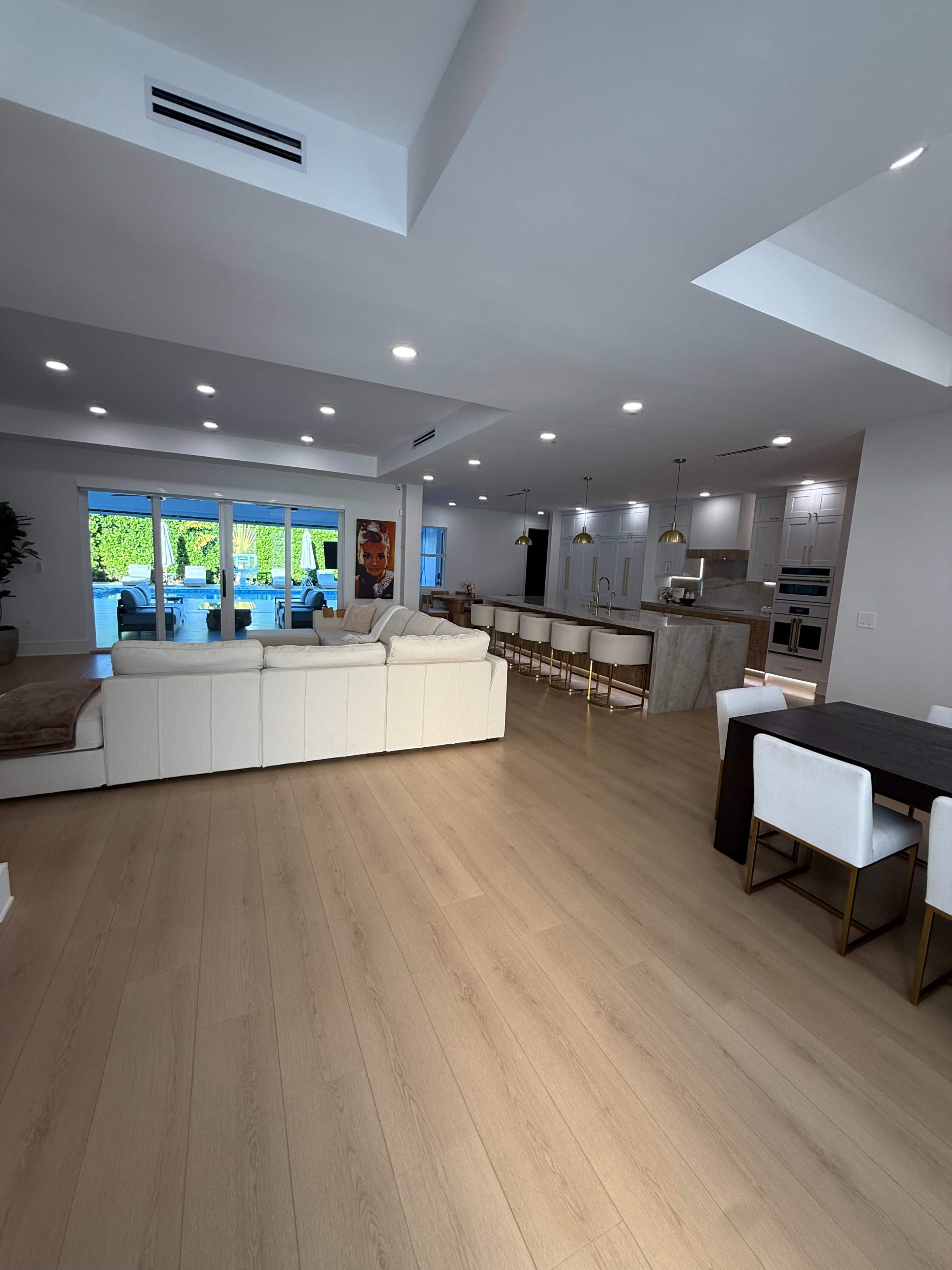 Modern Farmhouse with Minimalist Design – Ideal for Photo, Video & Content Productions Image in , Miami, FL