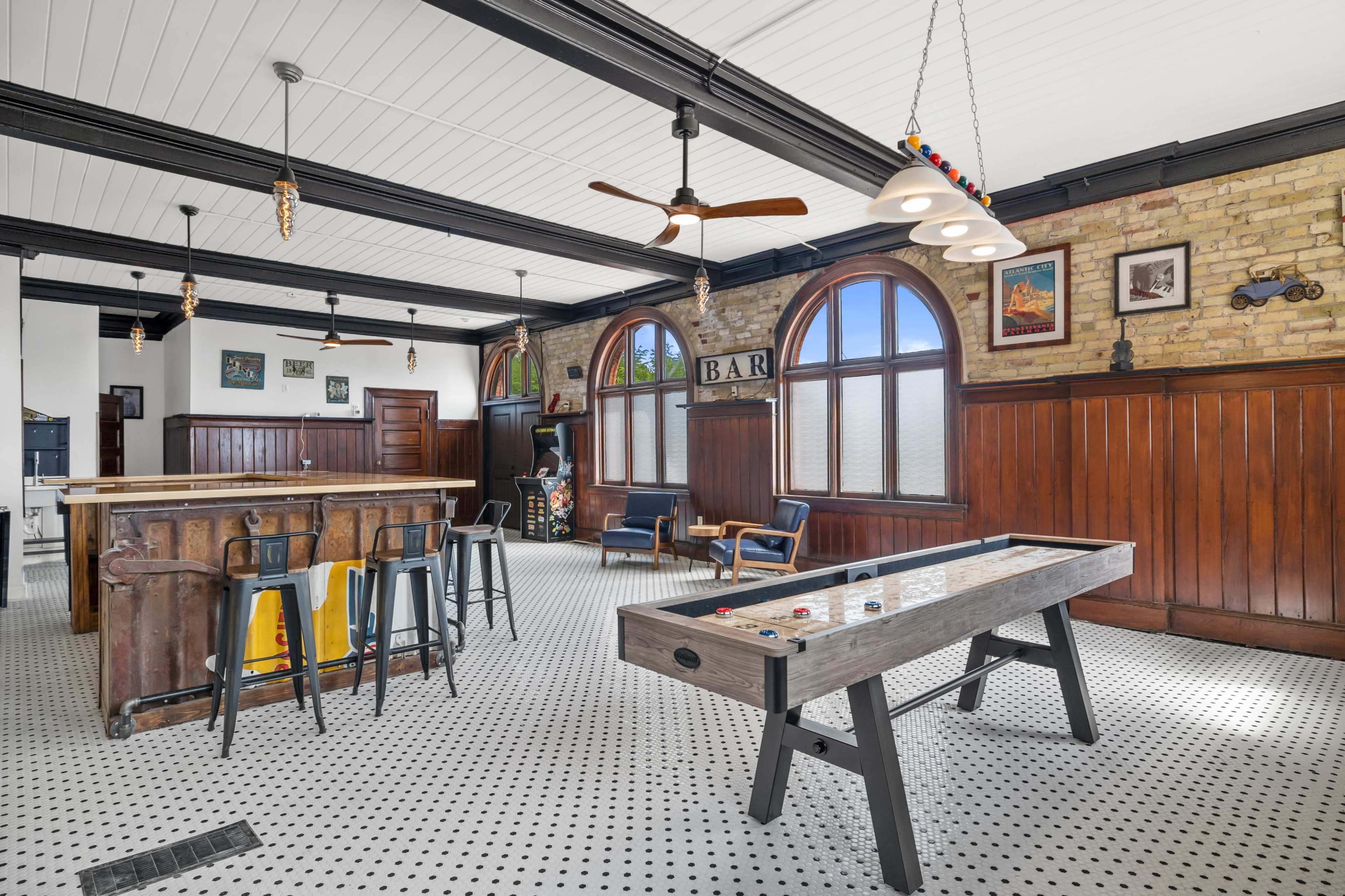 Downtown Historic Gem with Modern Upgrades Image in Riverwest, Milwaukee, WI