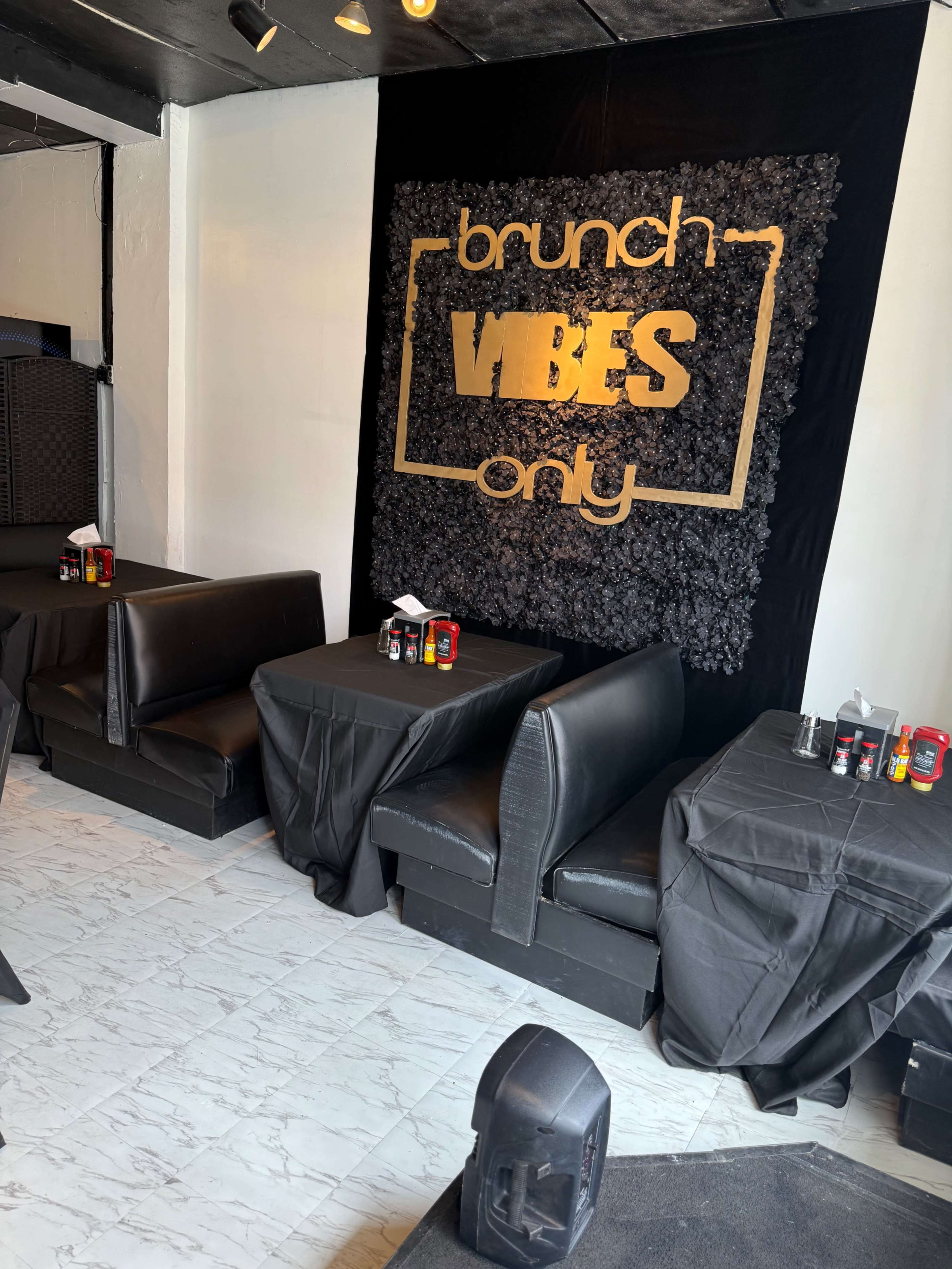 Intimate Restaurant with Great Vibes Image in Port Norfolk, Portsmouth, VA