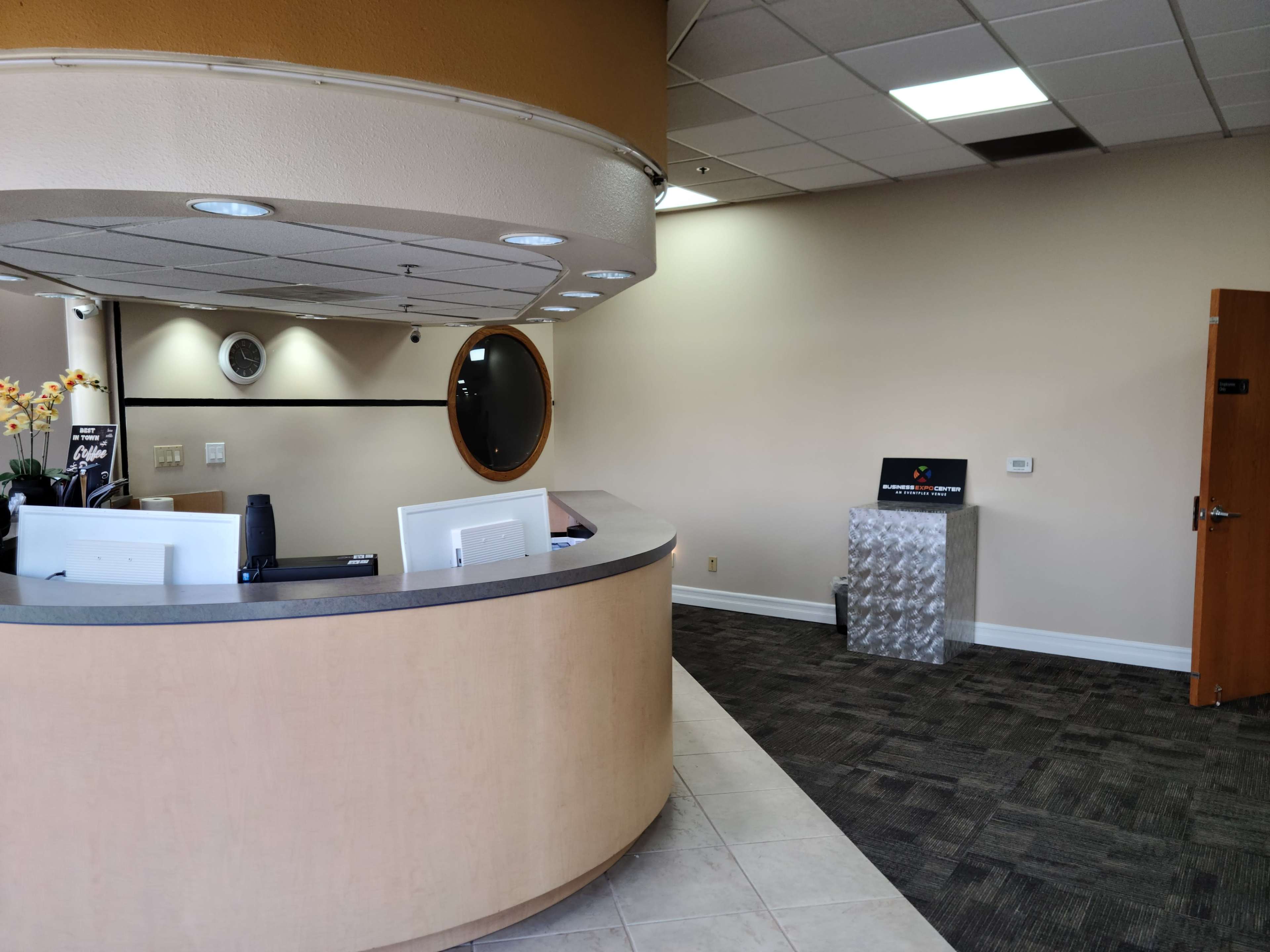 Open Office Room & Lobby in Anaheim Image in Platinum Triangle, Anaheim, CA