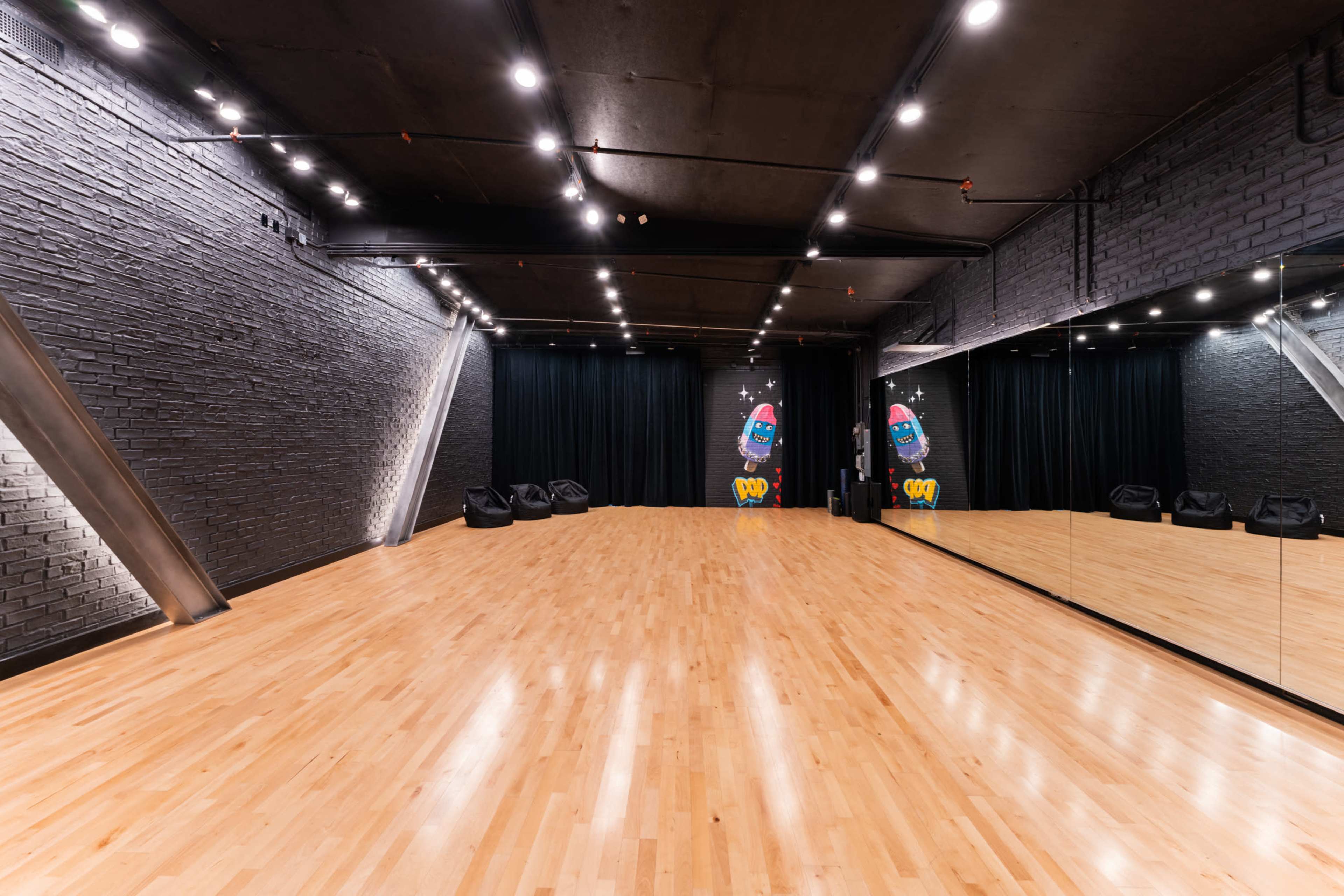 Theatre-Style Dance Rehearsal Studio Image in North Hollywood, North Hollywood, CA