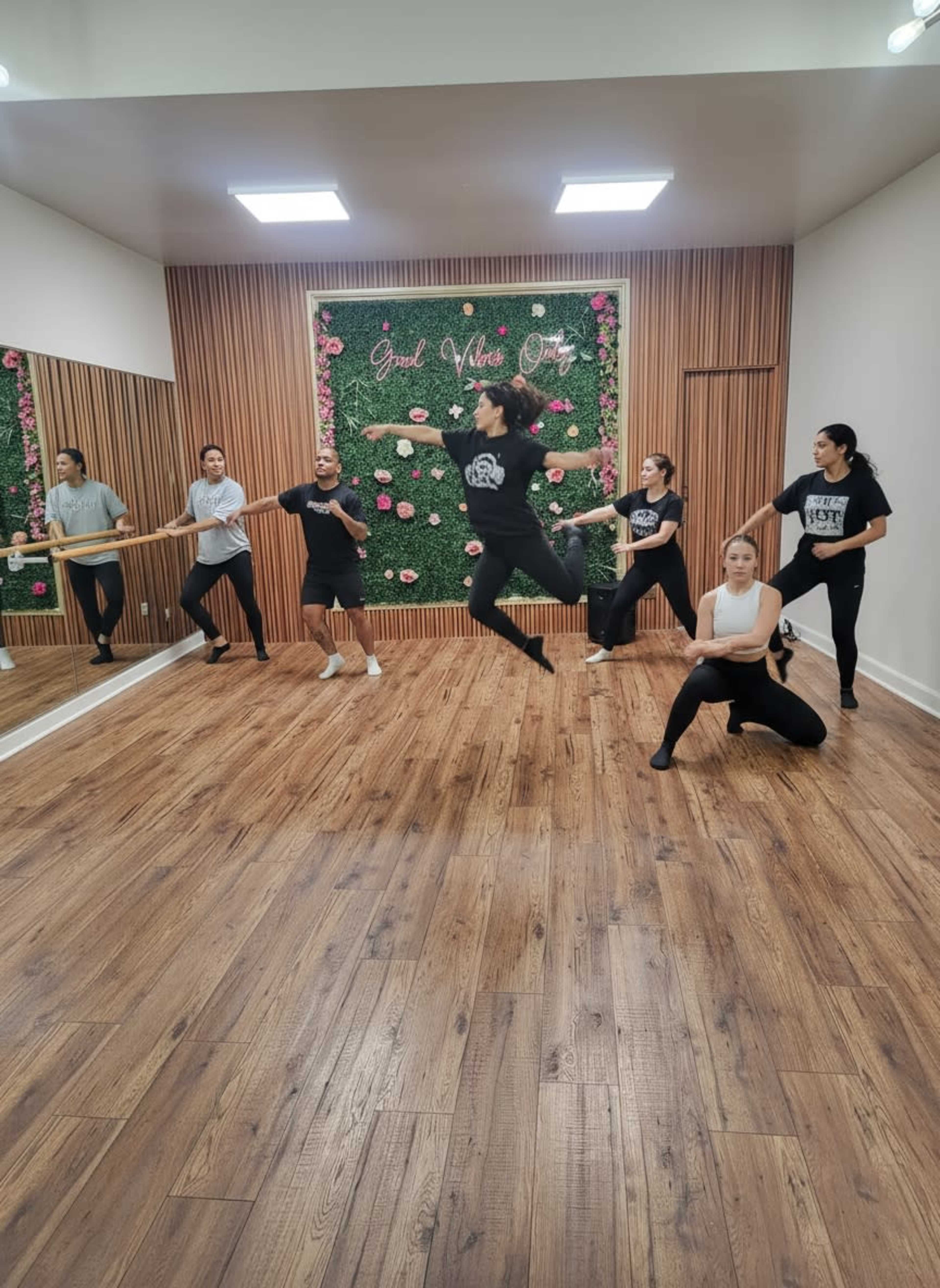 Newely Renovated Multipurpose Space Image in South Side, Chicago, IL