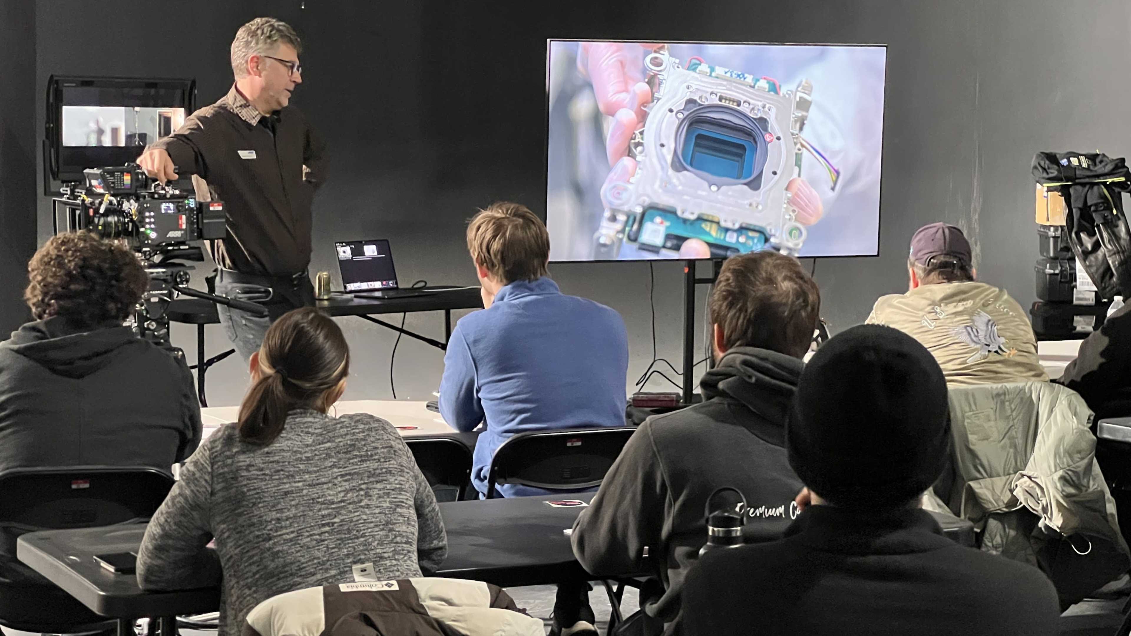 2 Walled Cyc Studio in Louisville, KY Image in Jeffersontown, Louisville, KY