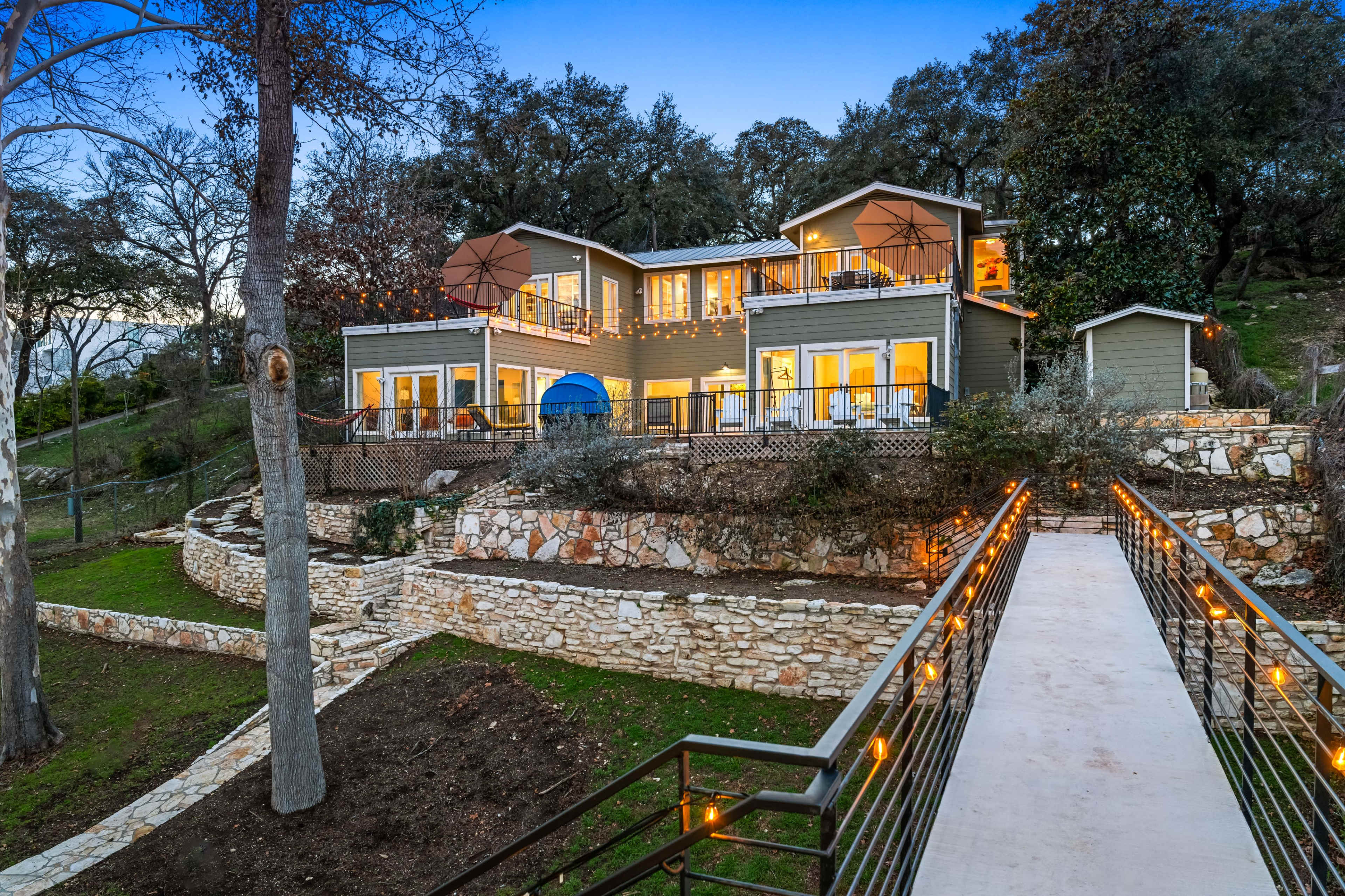 Villa Bella Vista: Lake Austin Luxury Image in Lakeshore Addition, Austin, TX