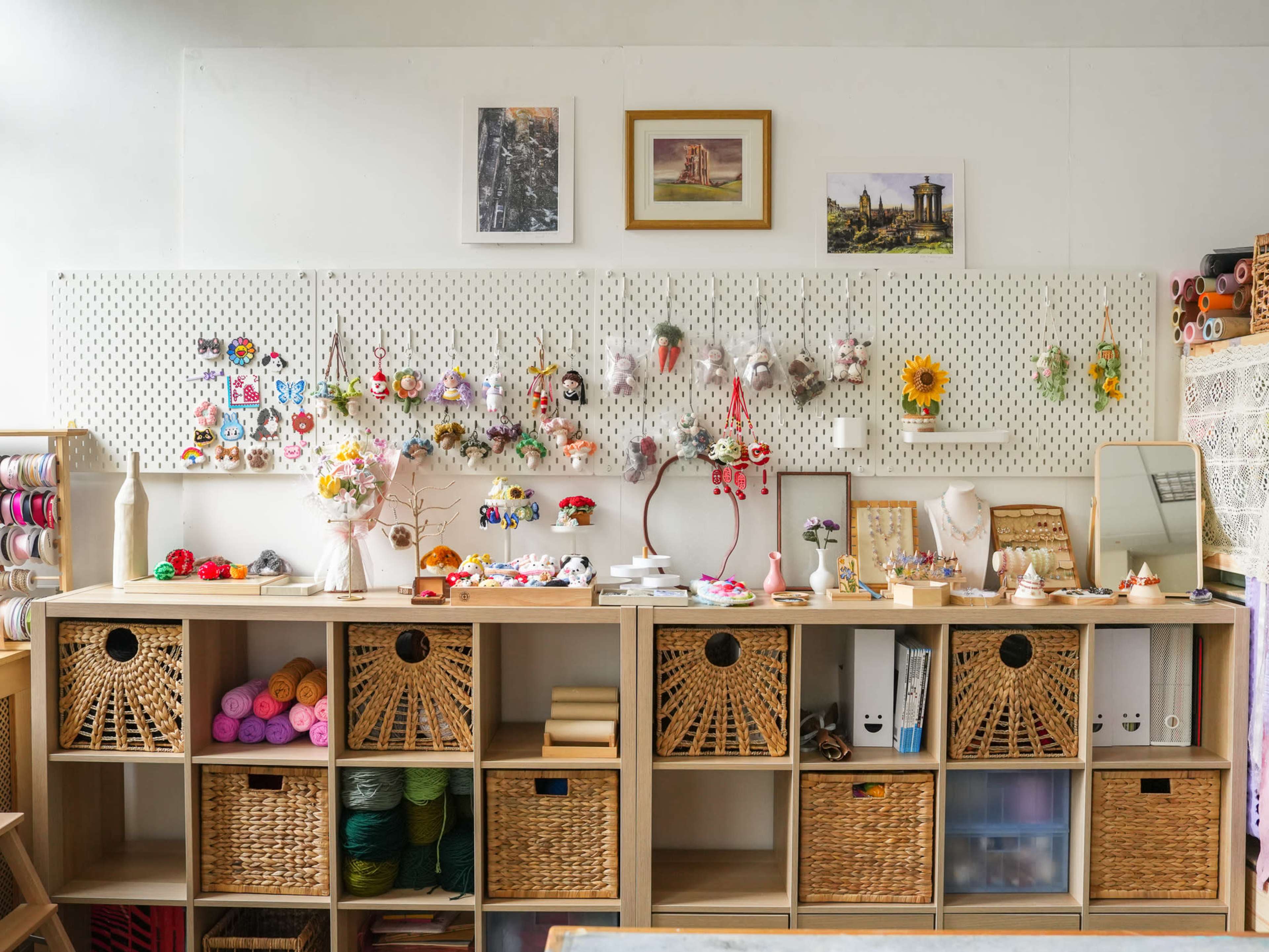 City Centre Studio with Natural Light & Large Table Image in Edinburgh, Edinburgh, SCT