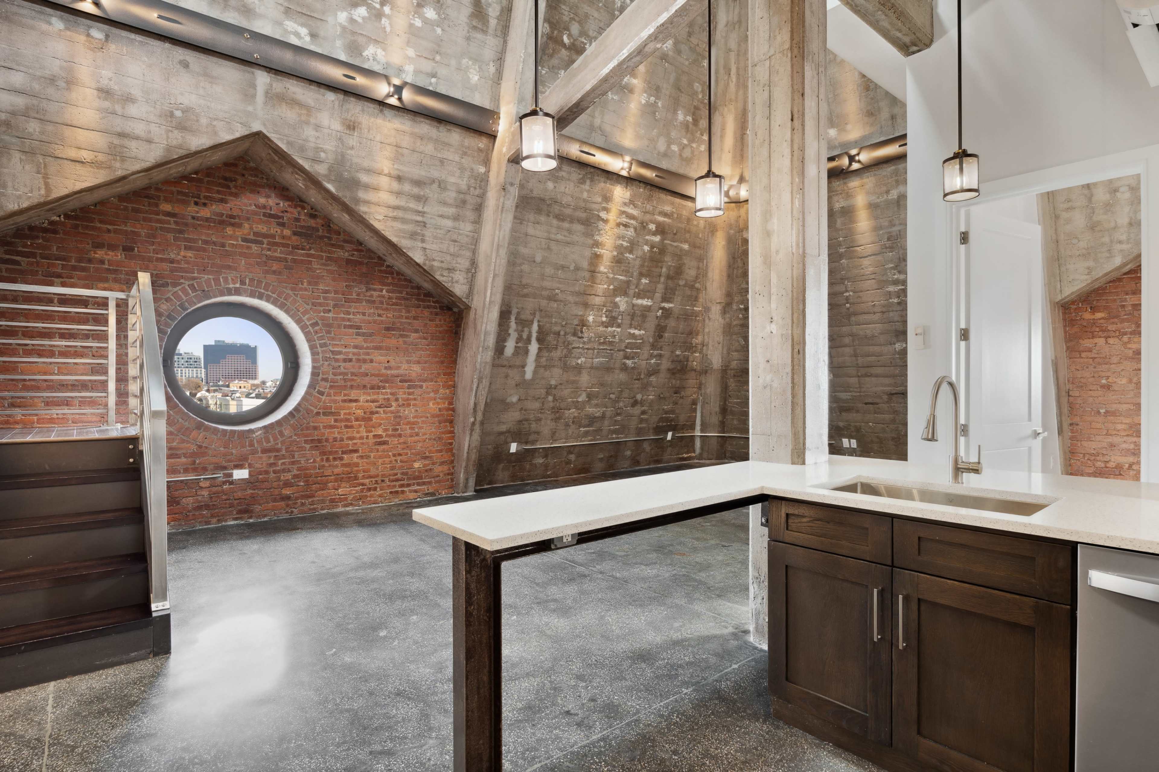 Ironbound Loft with Rustic and ample Space Image in North Ironbound, Newark, NJ