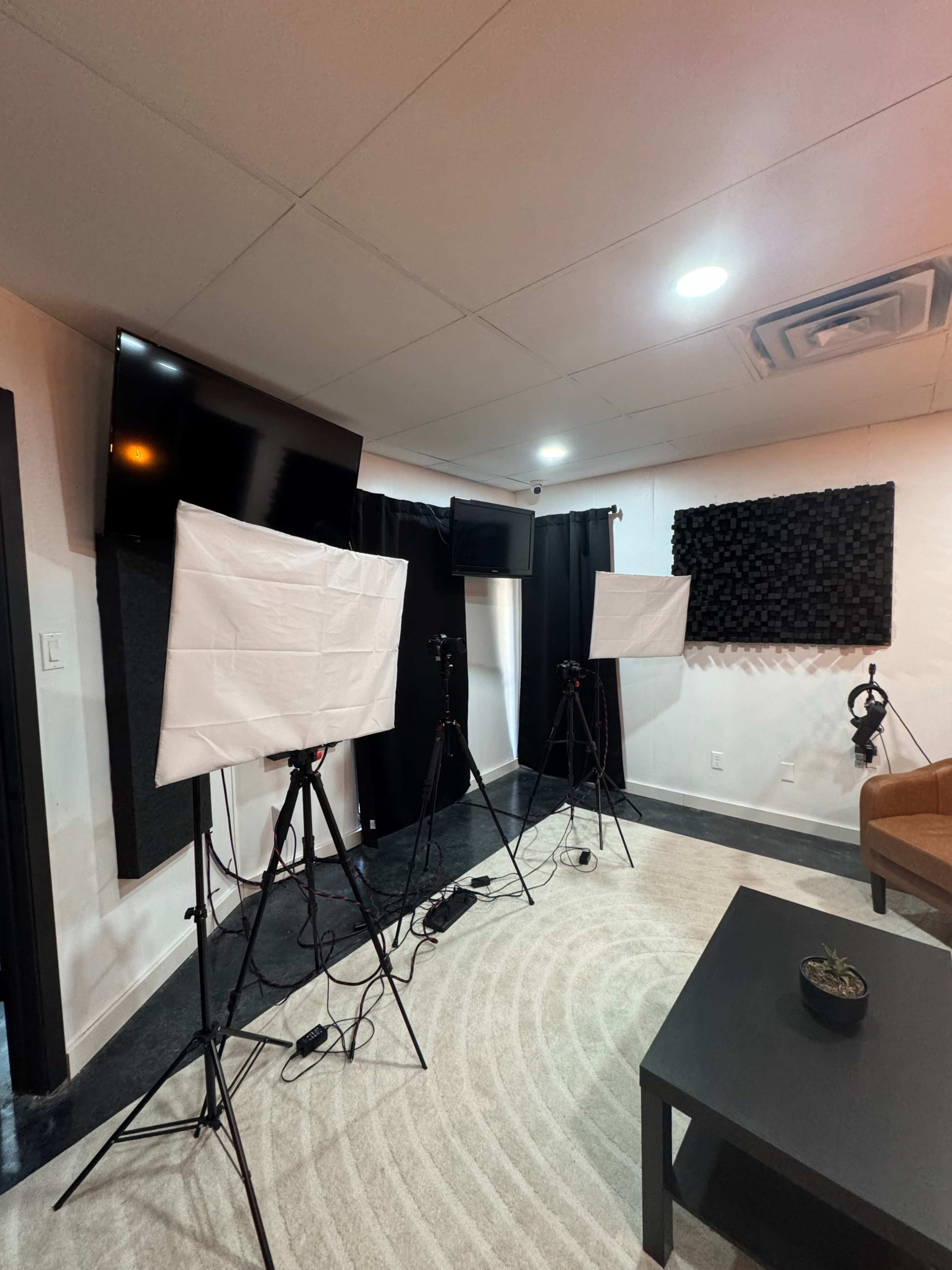 Turnkey Podcast Studio w/ Audio Engineer | 3-Camera Setup | Arlington, TX Image in West Arlington, Arlington, TX