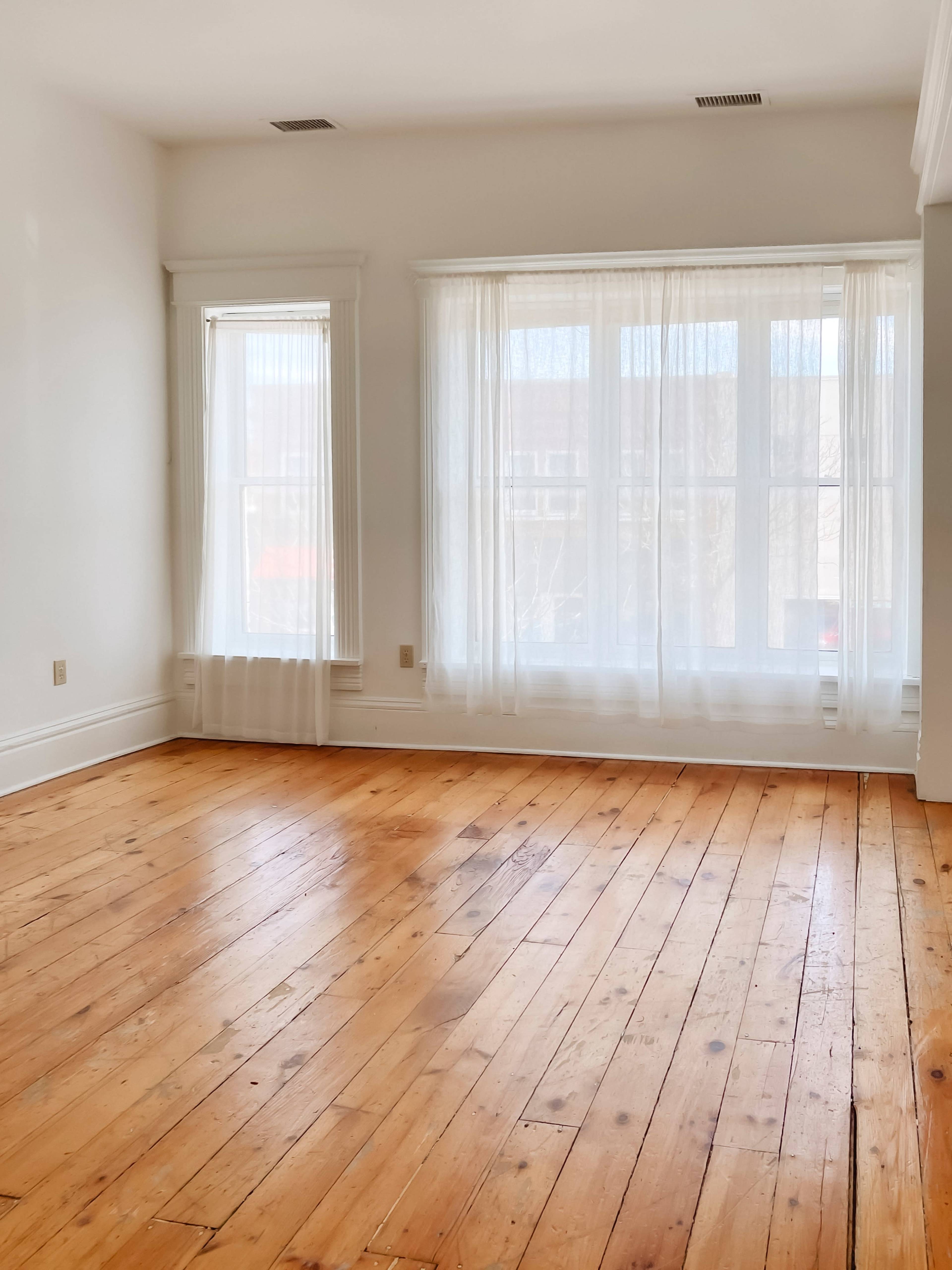 Studio 206 And A Half Image in Valley Junction, West Des Moines, IA