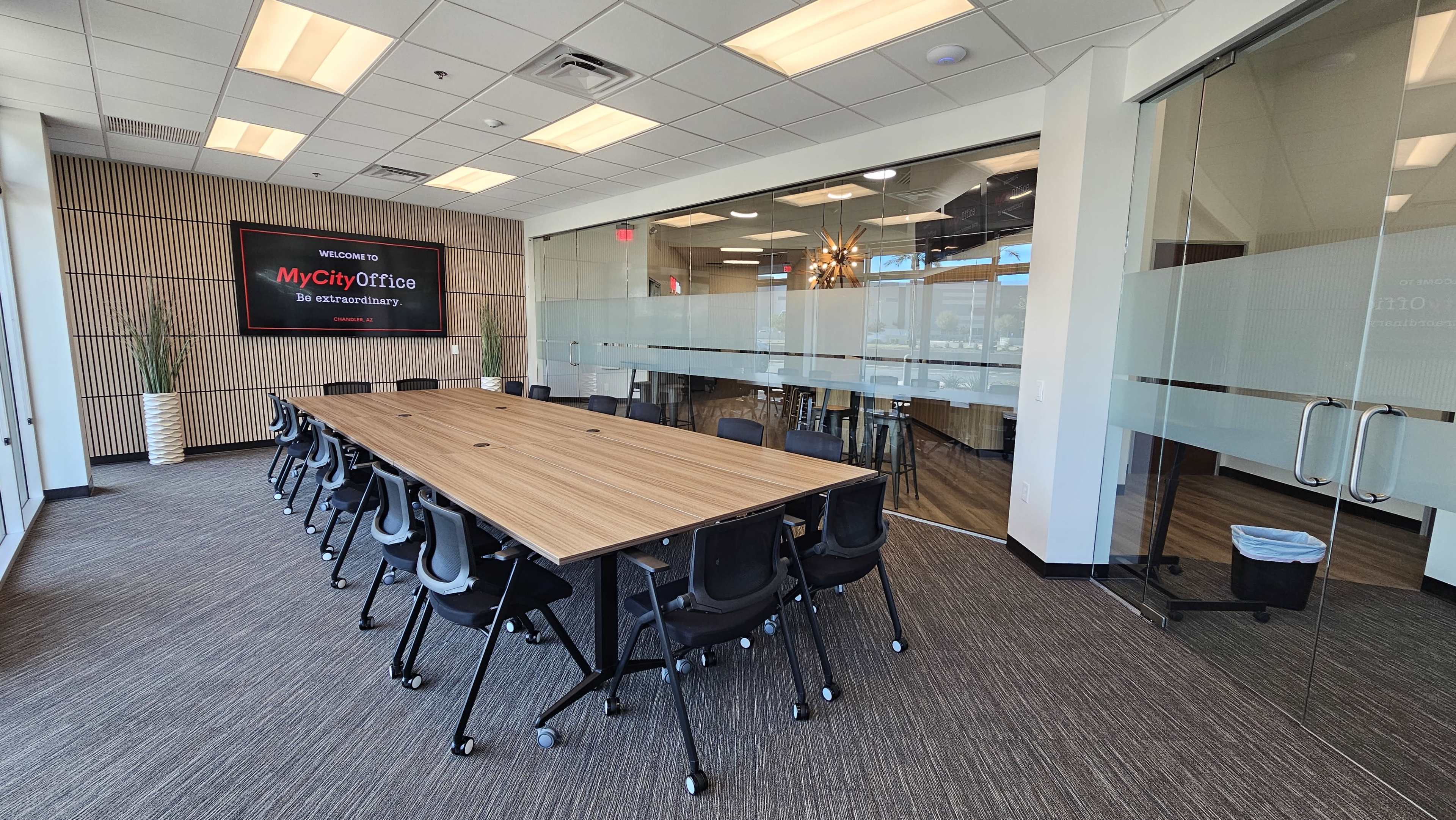 Bright and Open Flexible Meeting Space/Seminar/Event Room with a Great View Image in Chandler, Chandler, AZ
