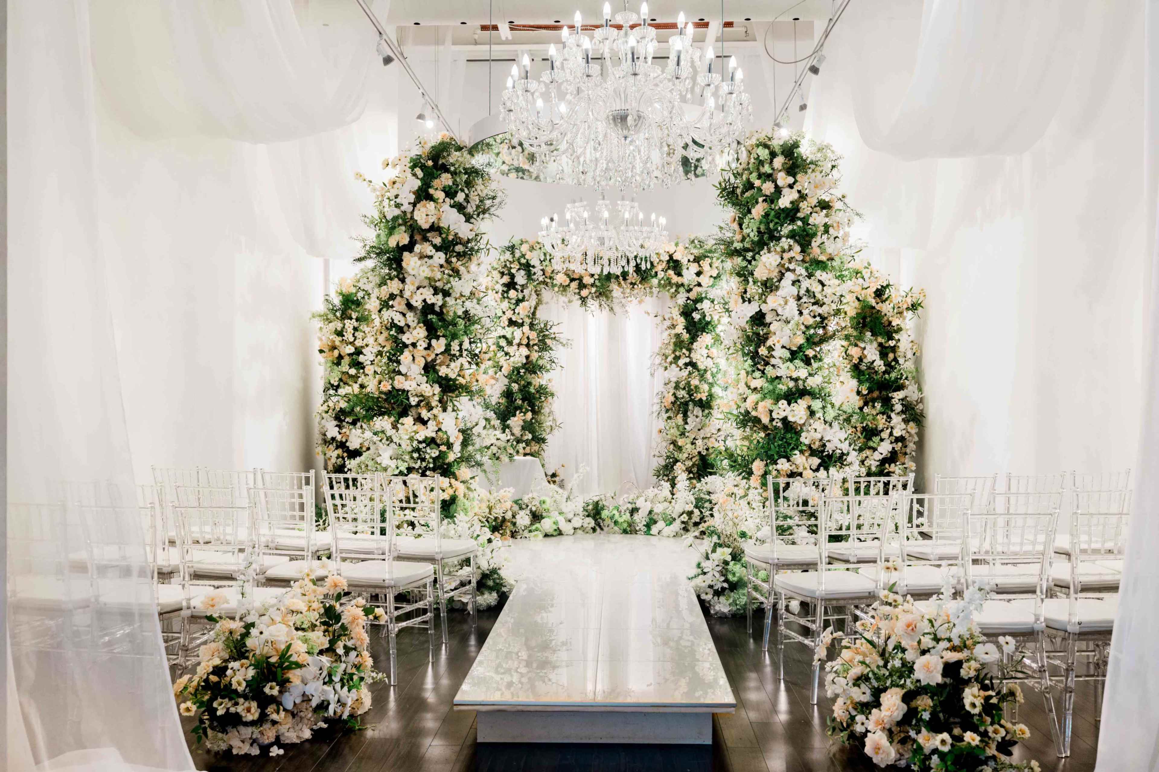 24 Flower Garden - Easy-Access Uptown Micro-Wedding Venue in North York Image in Hillcrest Village, Toronto, ON