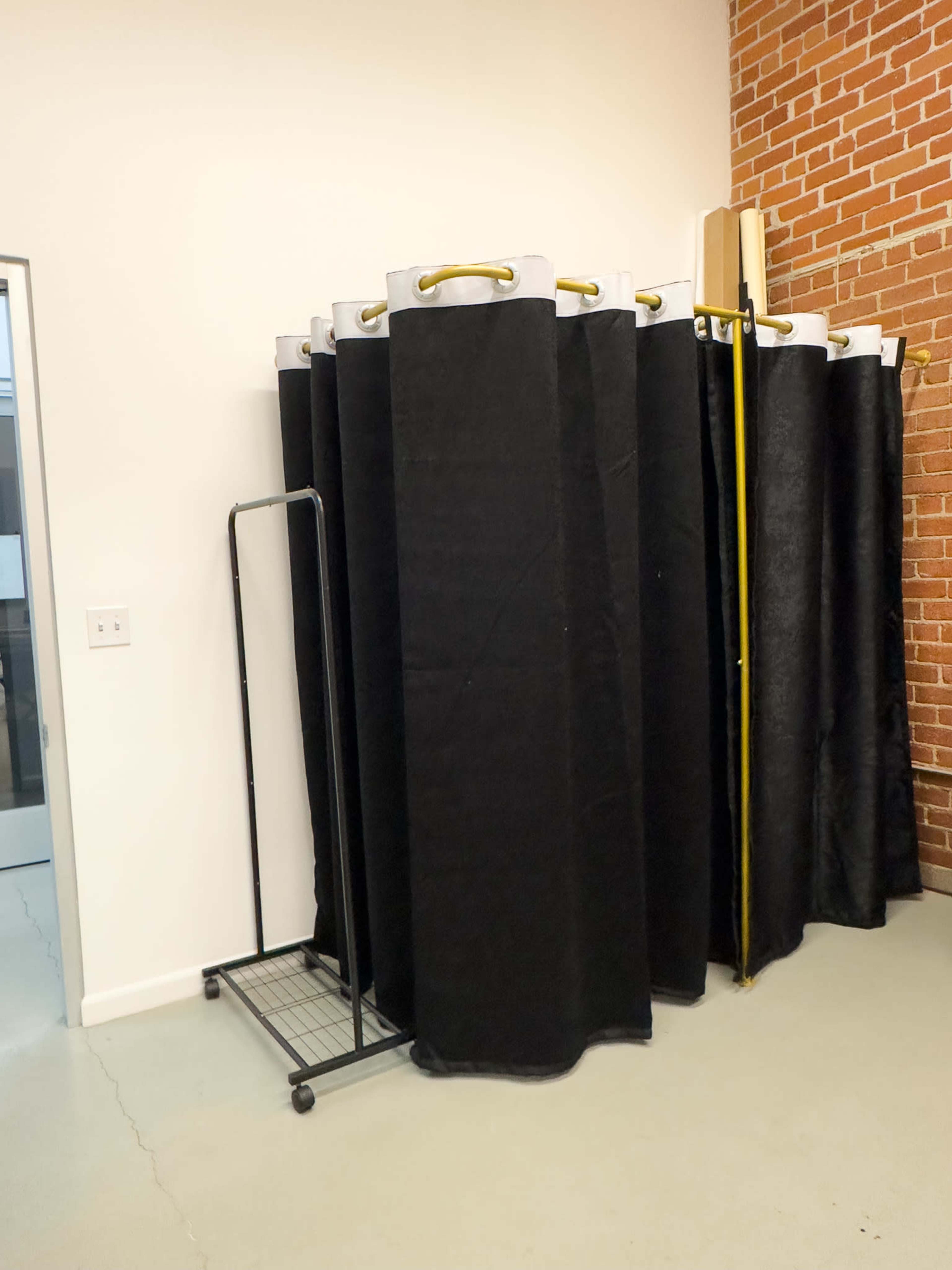 Well-equipped and Affordable Photography Studio Image in Downtown, Fresno, CA