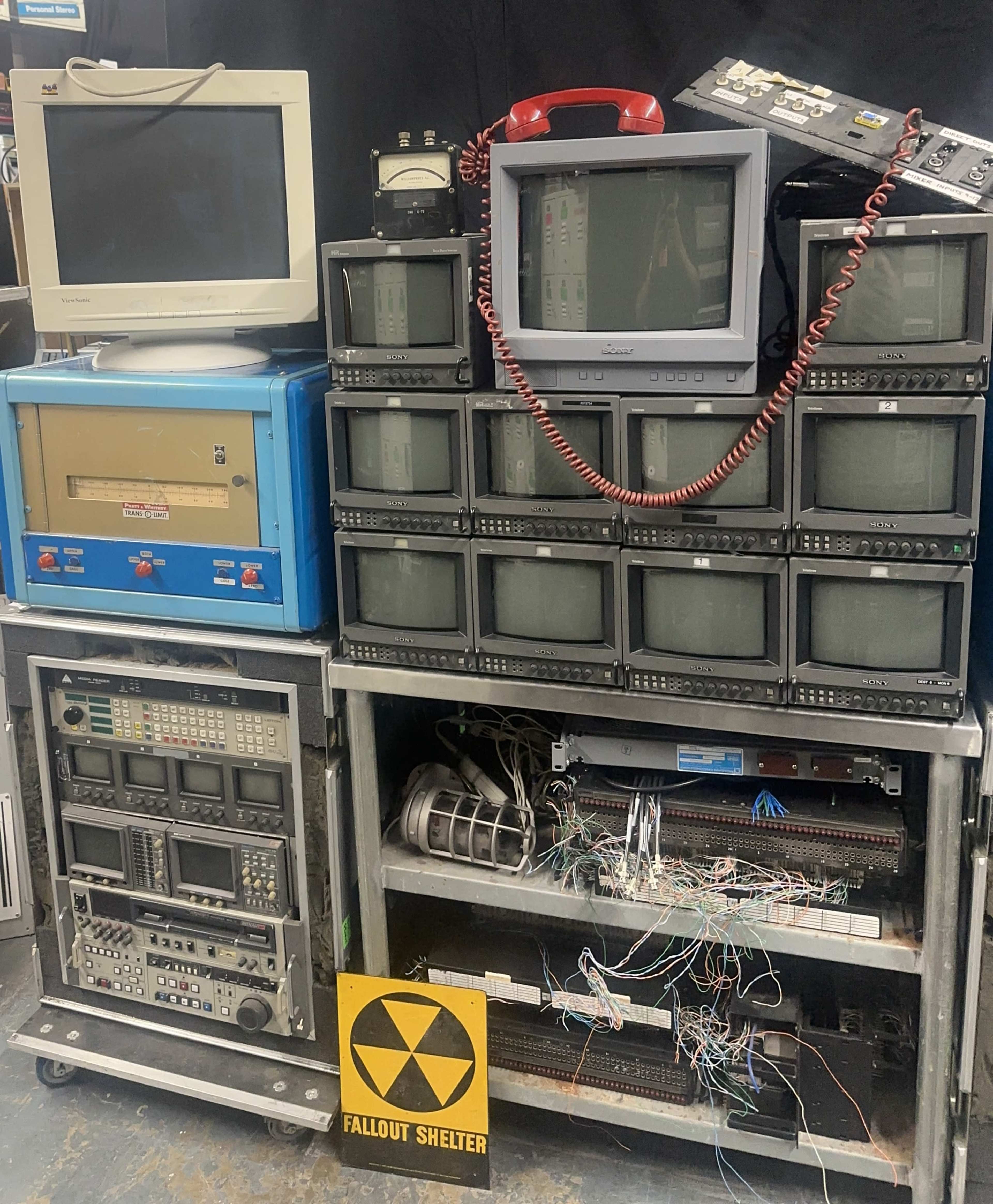 Sci-fi Cyber Tech Computer Set Image in East Los Angeles, Los Angeles, CA