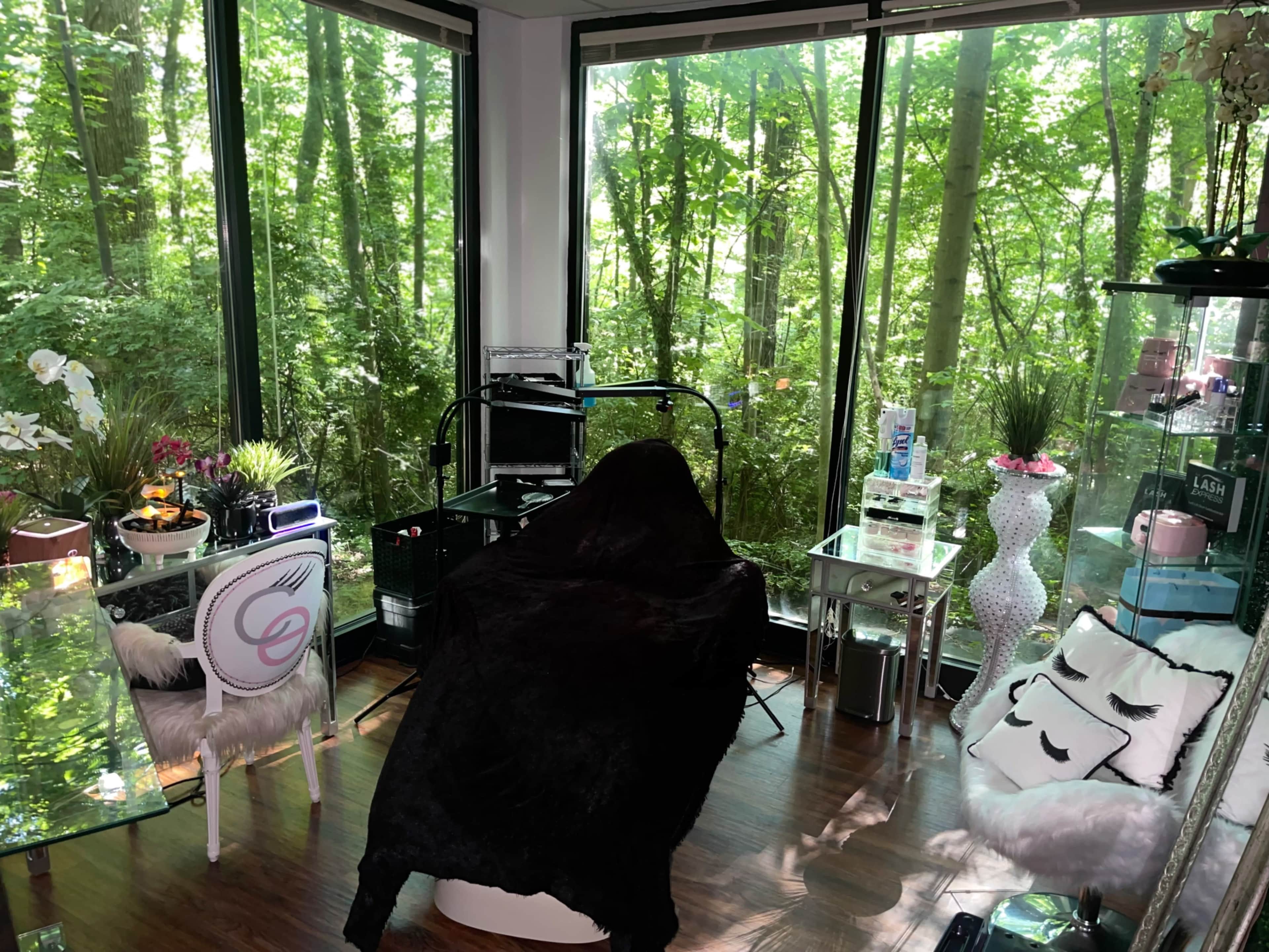 Brookhaven Dreamy Escape | Your Private Office/Studio Awaits Image in Brookhaven, Brookhaven, GA