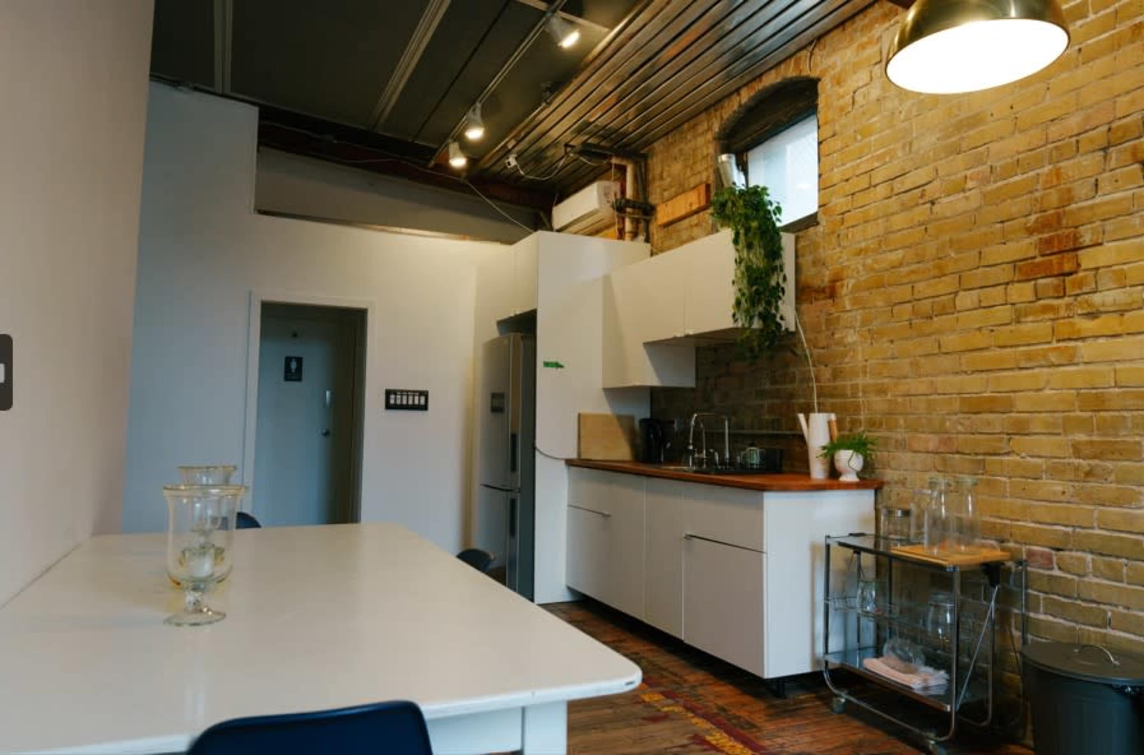 Professional Music Recording Studio located in a cozy loft in the heart of downtown Toronto Image in St. Lawrence, Toronto, ON