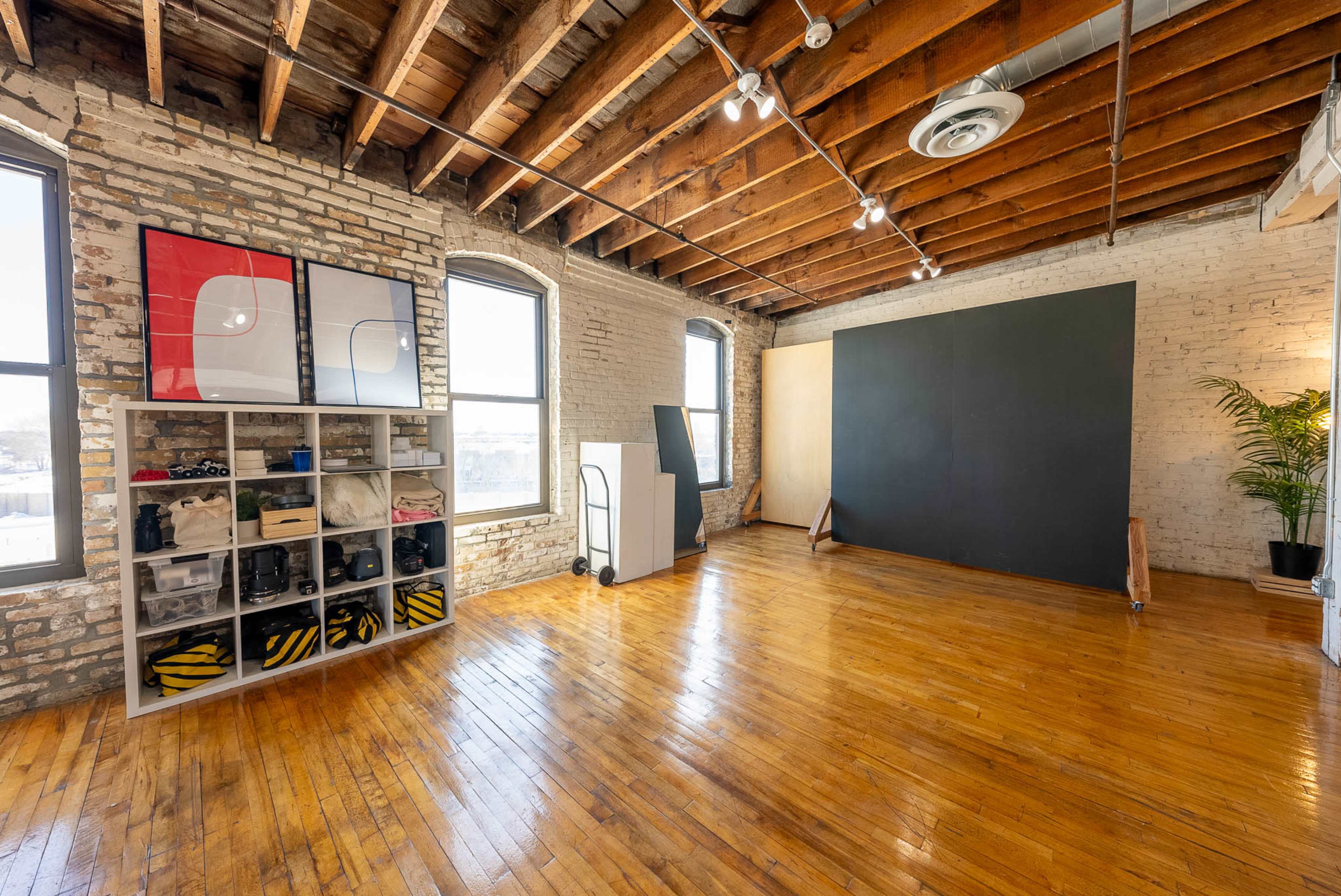 Historic Photo/Video Studio With Exposed Brick and Backdrops Image in Hawthorne, Minneapolis, MN