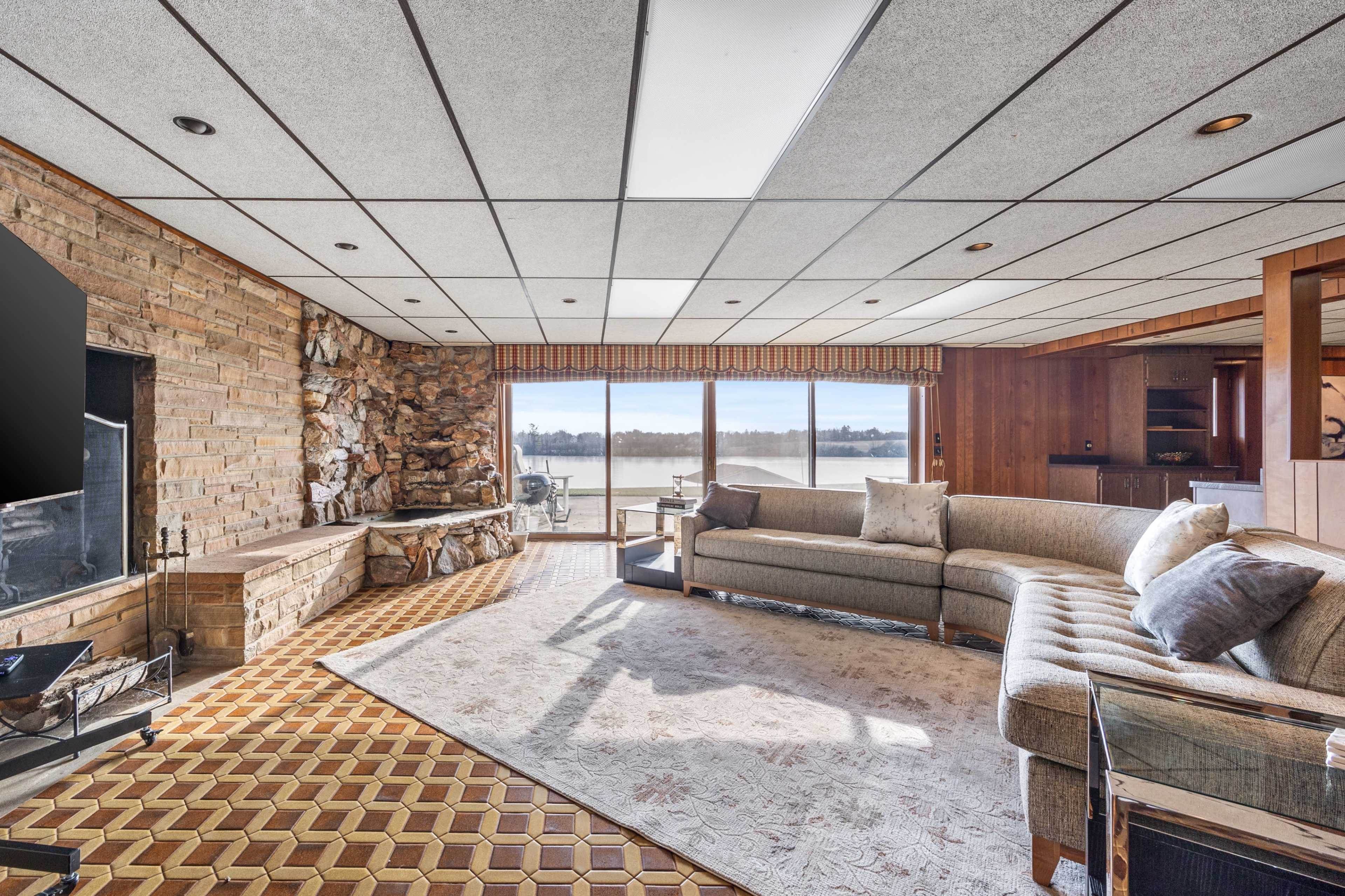 Dreamy Private Lake House Image in Ela Township, Mundelein, IL