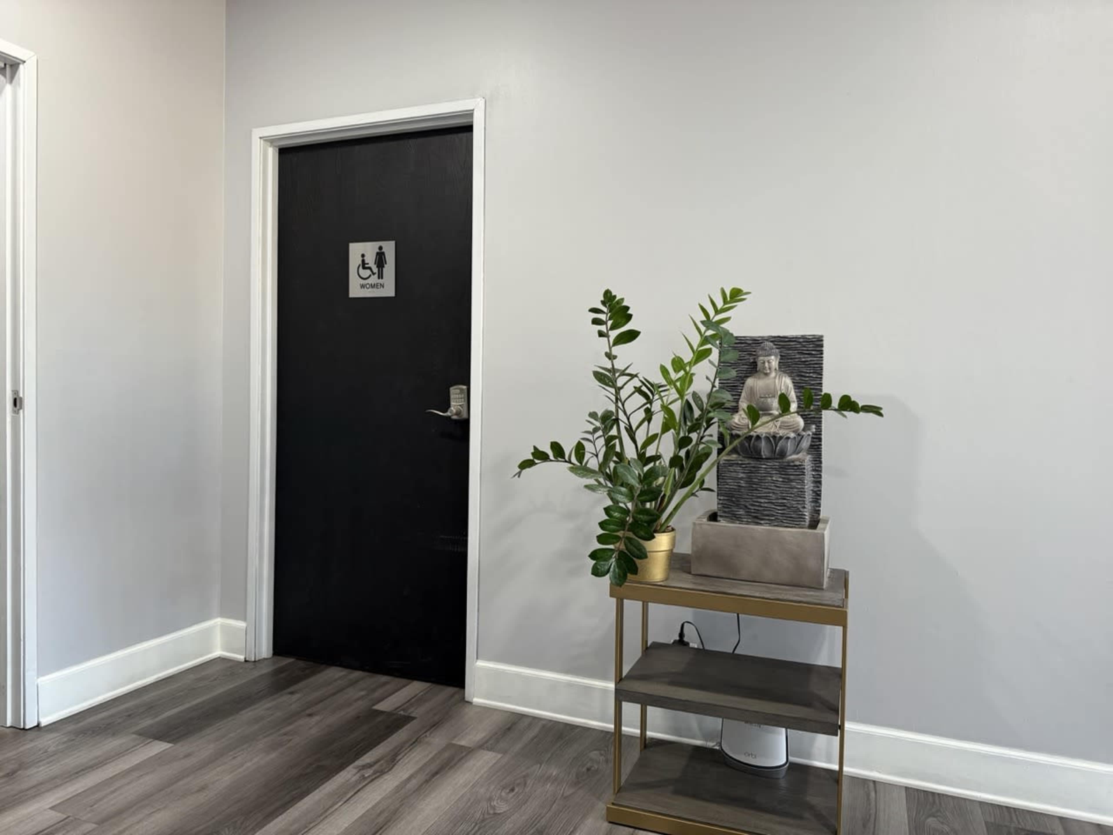 Furnished Executive Office for Meetings & Work in Covina Image in Covina, Covina, CA