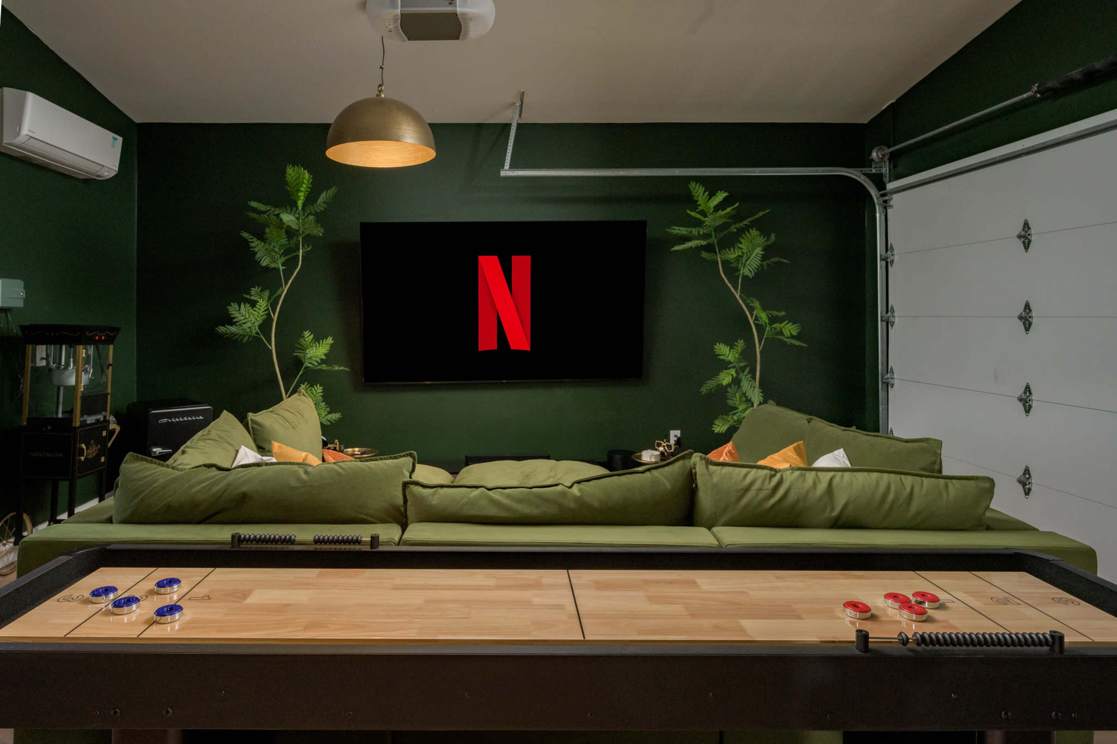 Denver Art House - Luxury Home with Rooftop / Movie Room / Game Room / podcasting area Image in Sunnyside, Denver, CO