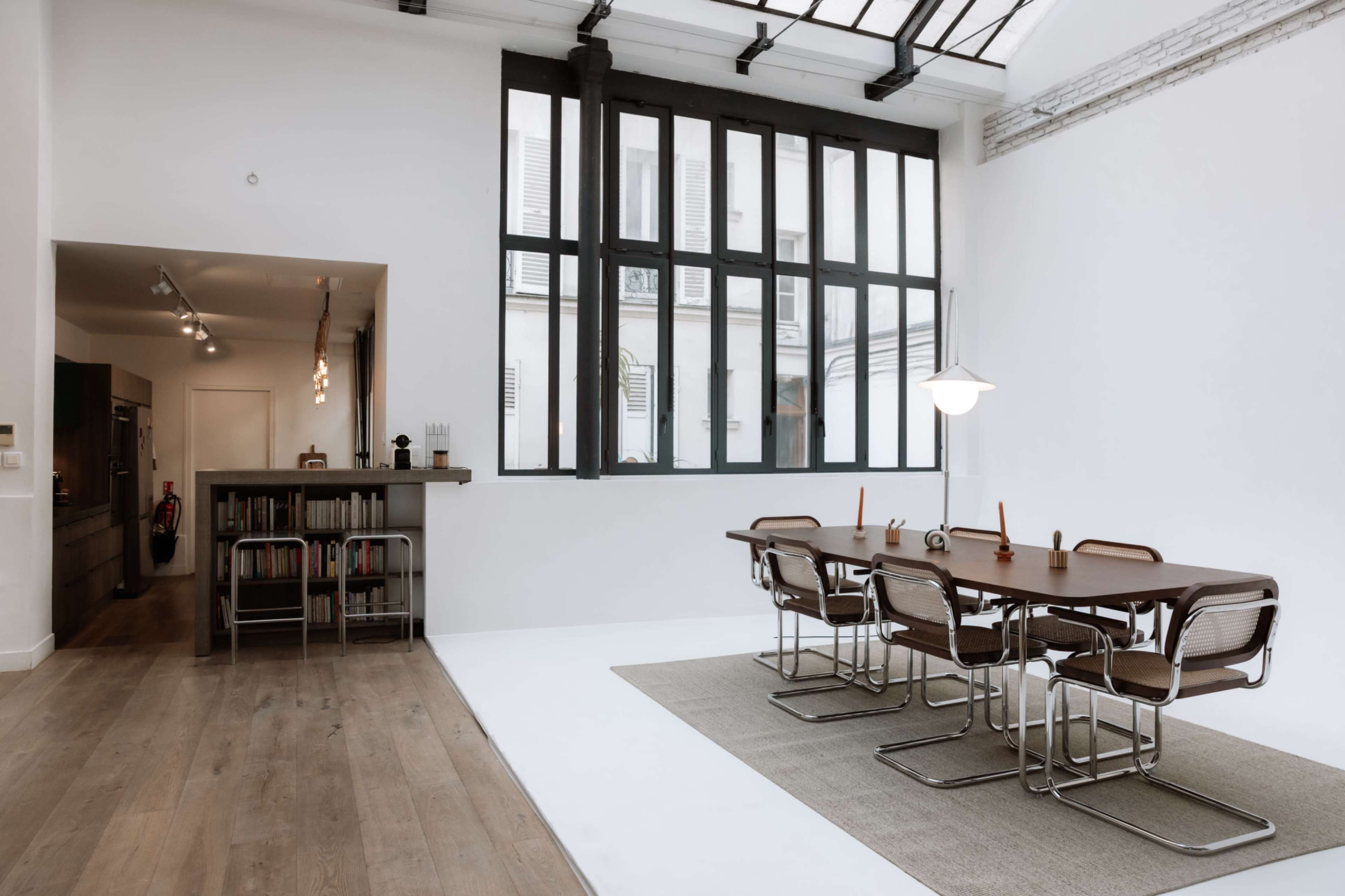 Loft lumineux avec cyclo et zones modulables Image in Ste Marguerite, Paris, 