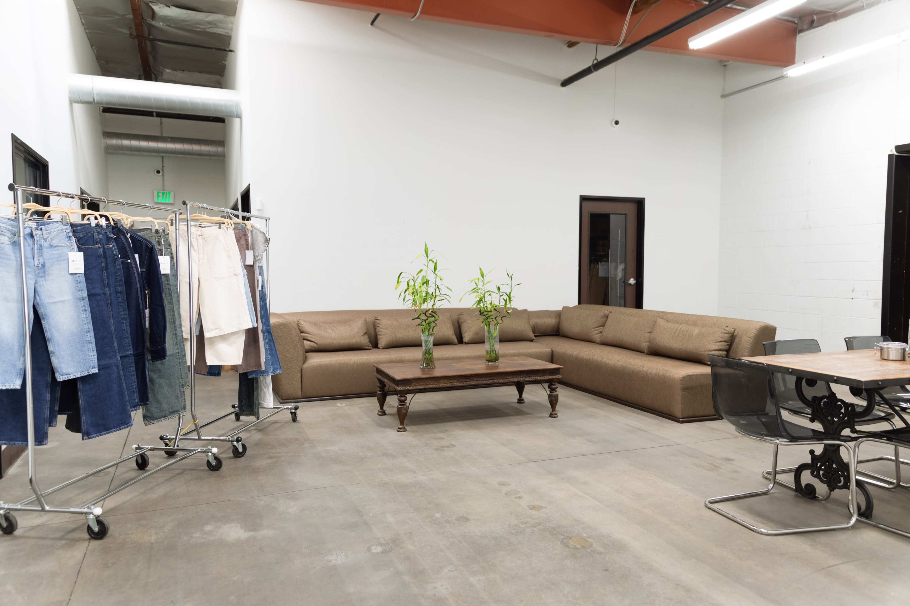 Fully-Equipped Spacious Photo & Video Studio with Pre-lit Cyc in Downtown LA Image in Central LA, Los Angeles, CA