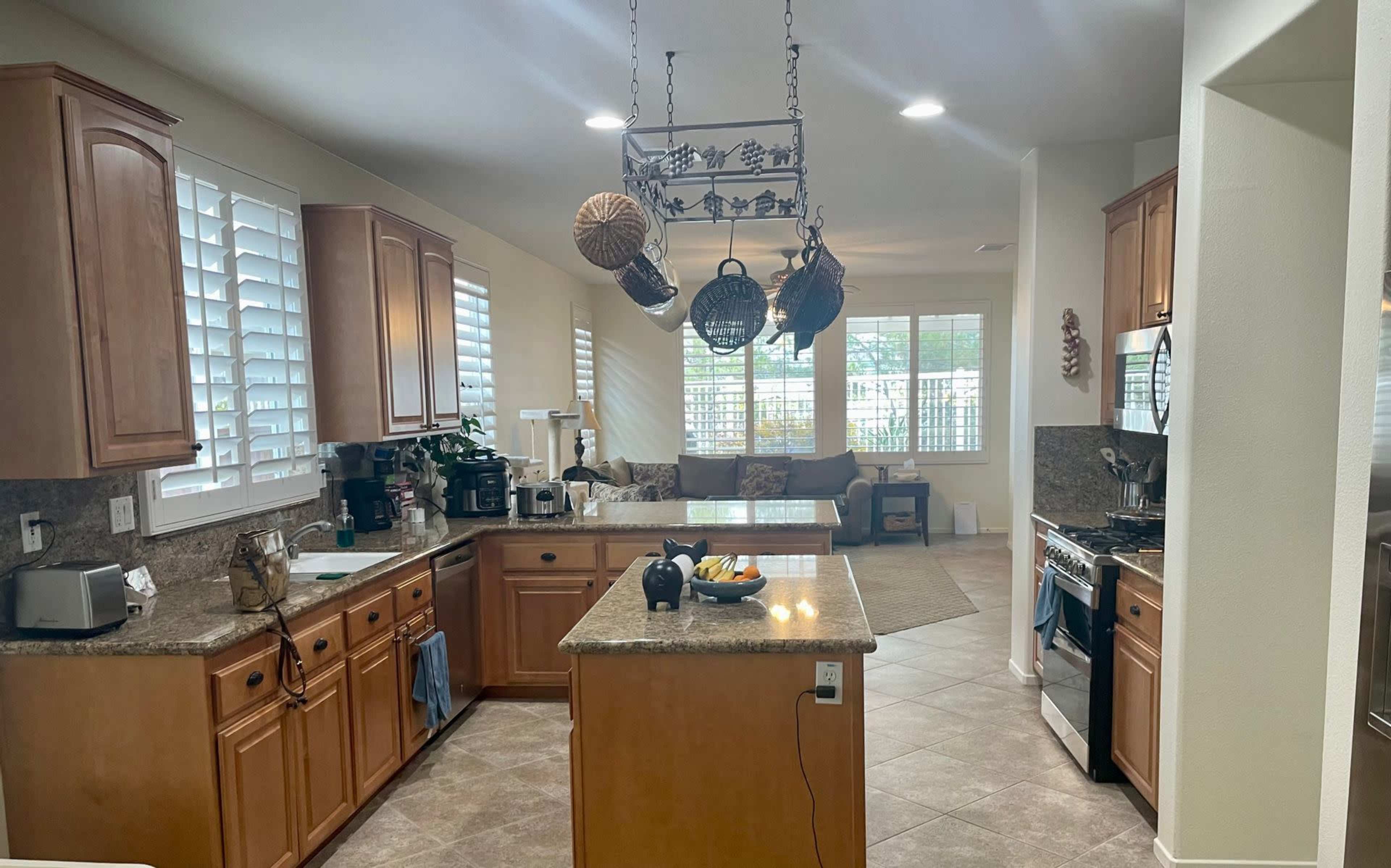 Suburban home with 42 foot living featuring skylights and a 20 foot mural Image in , Murrieta, CA
