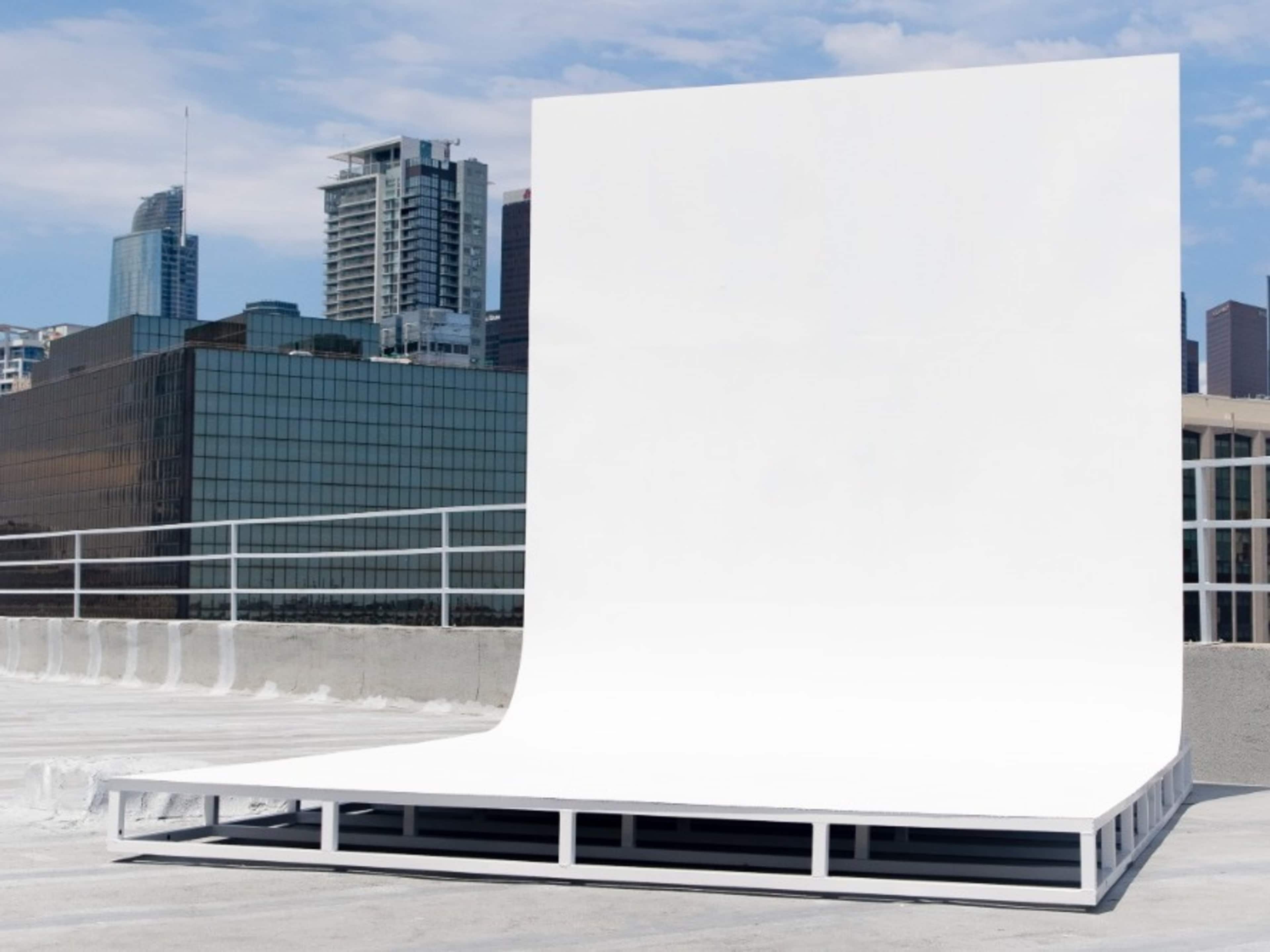 Rooftop Cyclorama Usage Fee