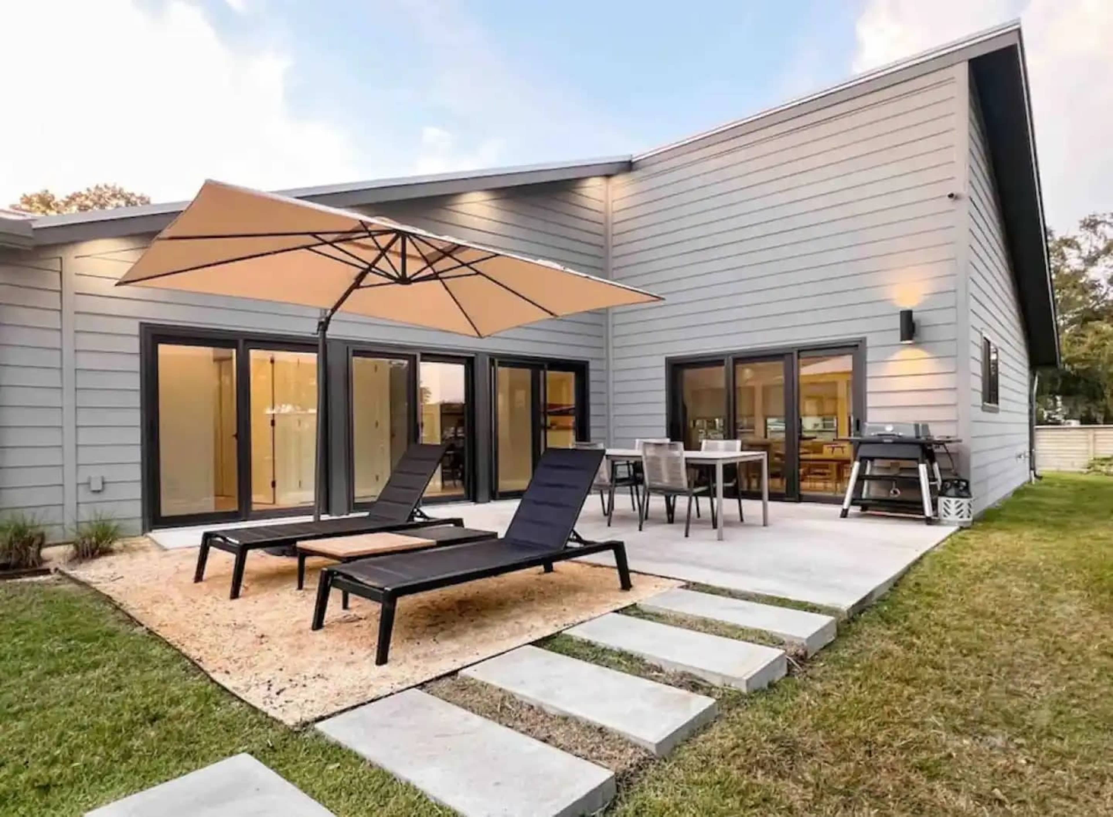 Stunning Modern Home in Hip Enclave near DT Orlando Image in Park Lake/Highland, Orlando, FL