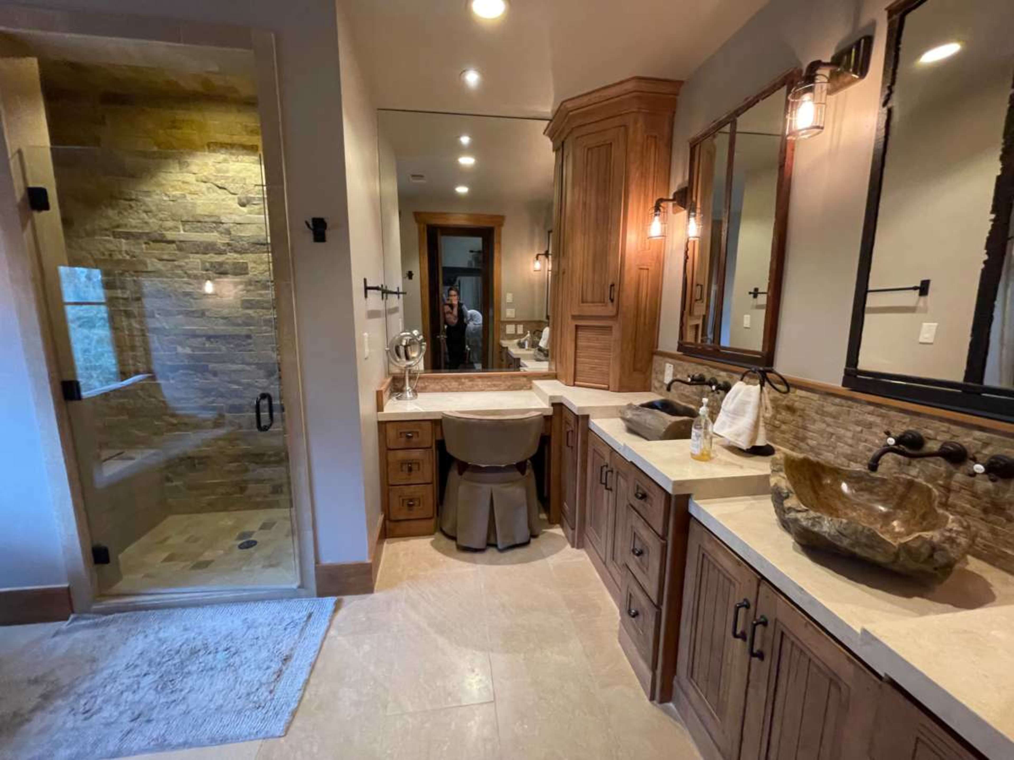 Luxury Cattle Ranch / Farm with Stone Lodge, Log Cabins and Lake. Image in Marquez, Marquez, TX