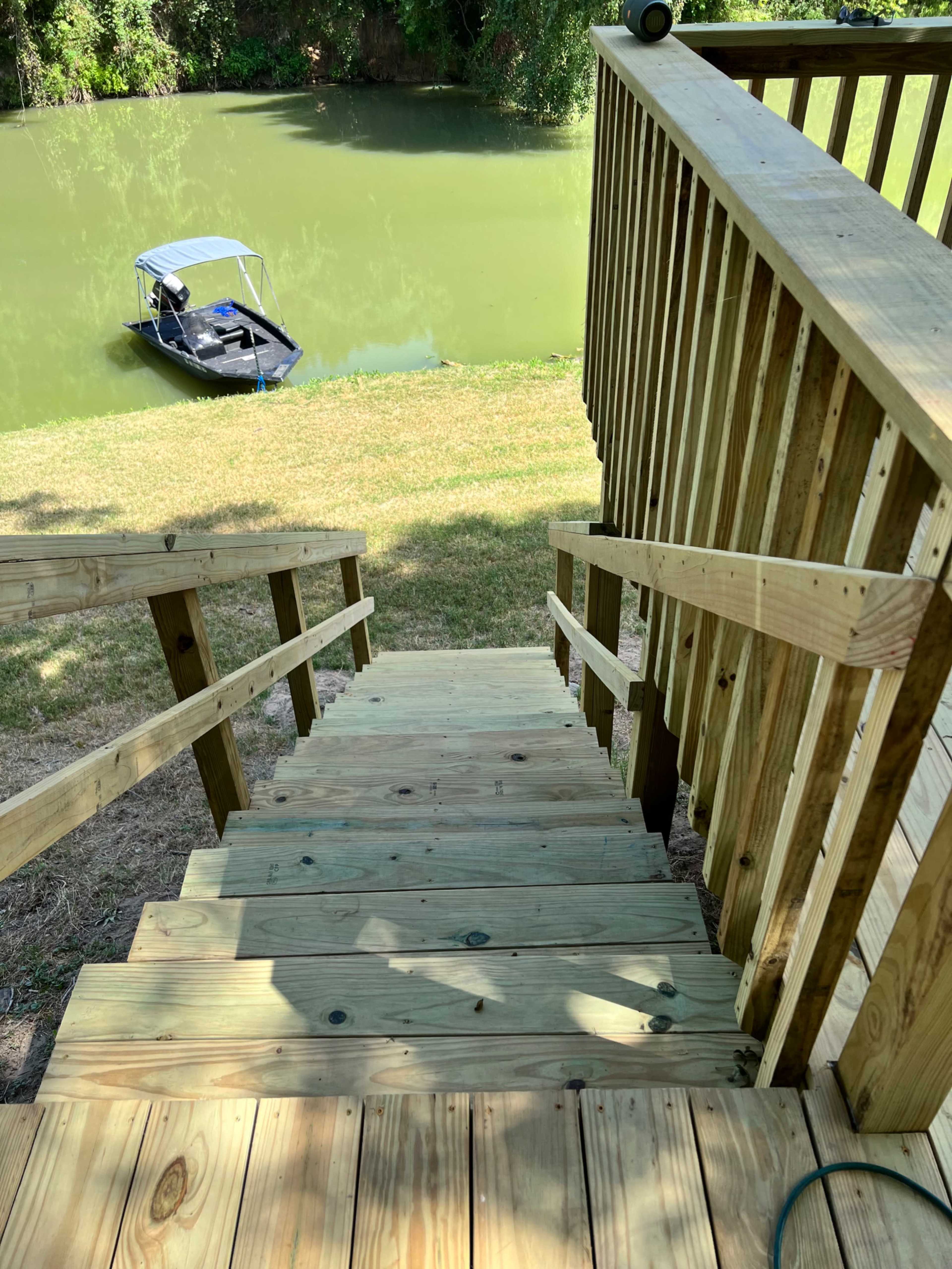 Outdoor river event wedding venue Image in , Gonzales, TX