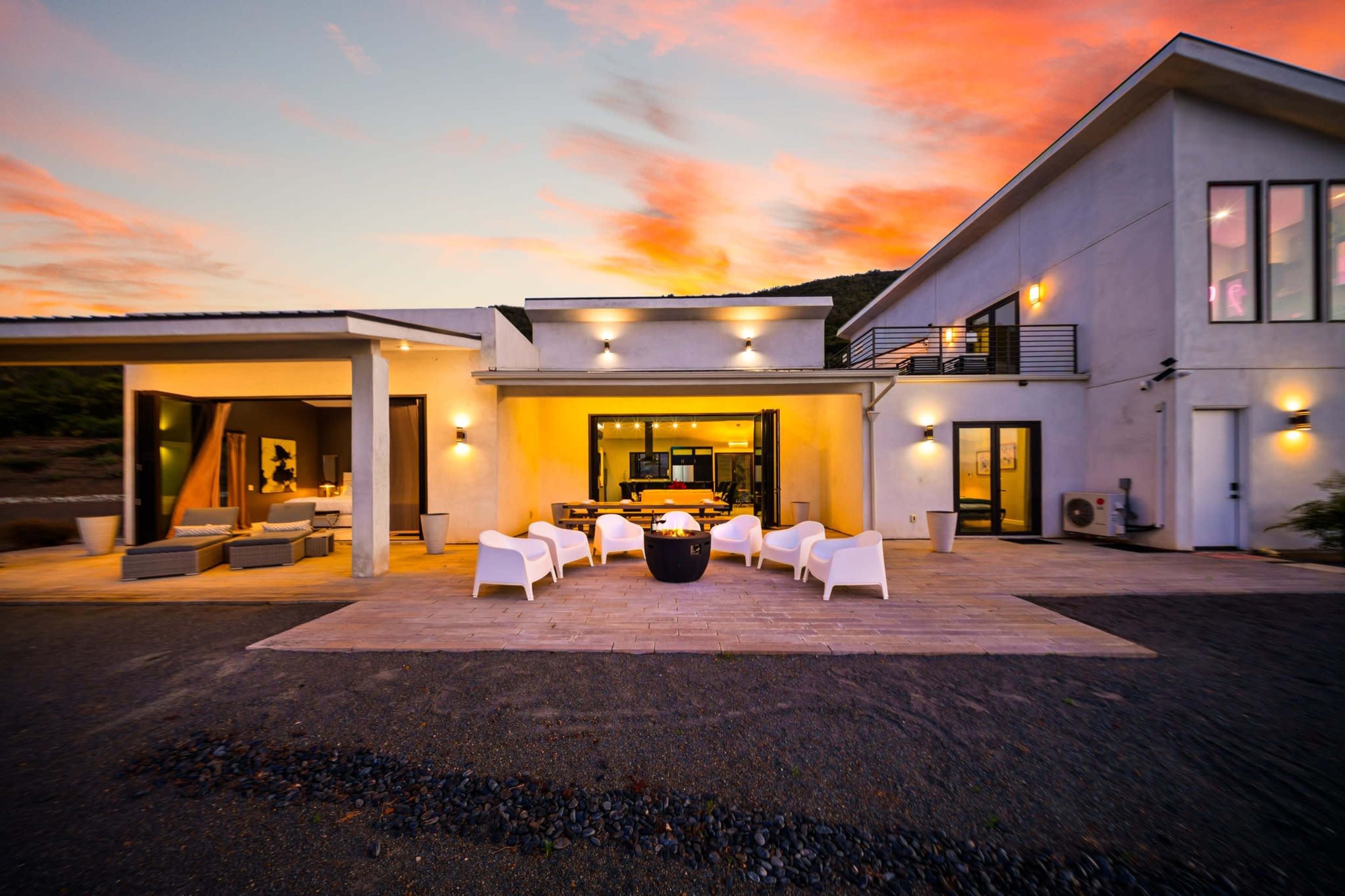 Luxury Modern Home Near Temecula - Cassiopeia’s Crown / acres Image in , Murrieta, CA