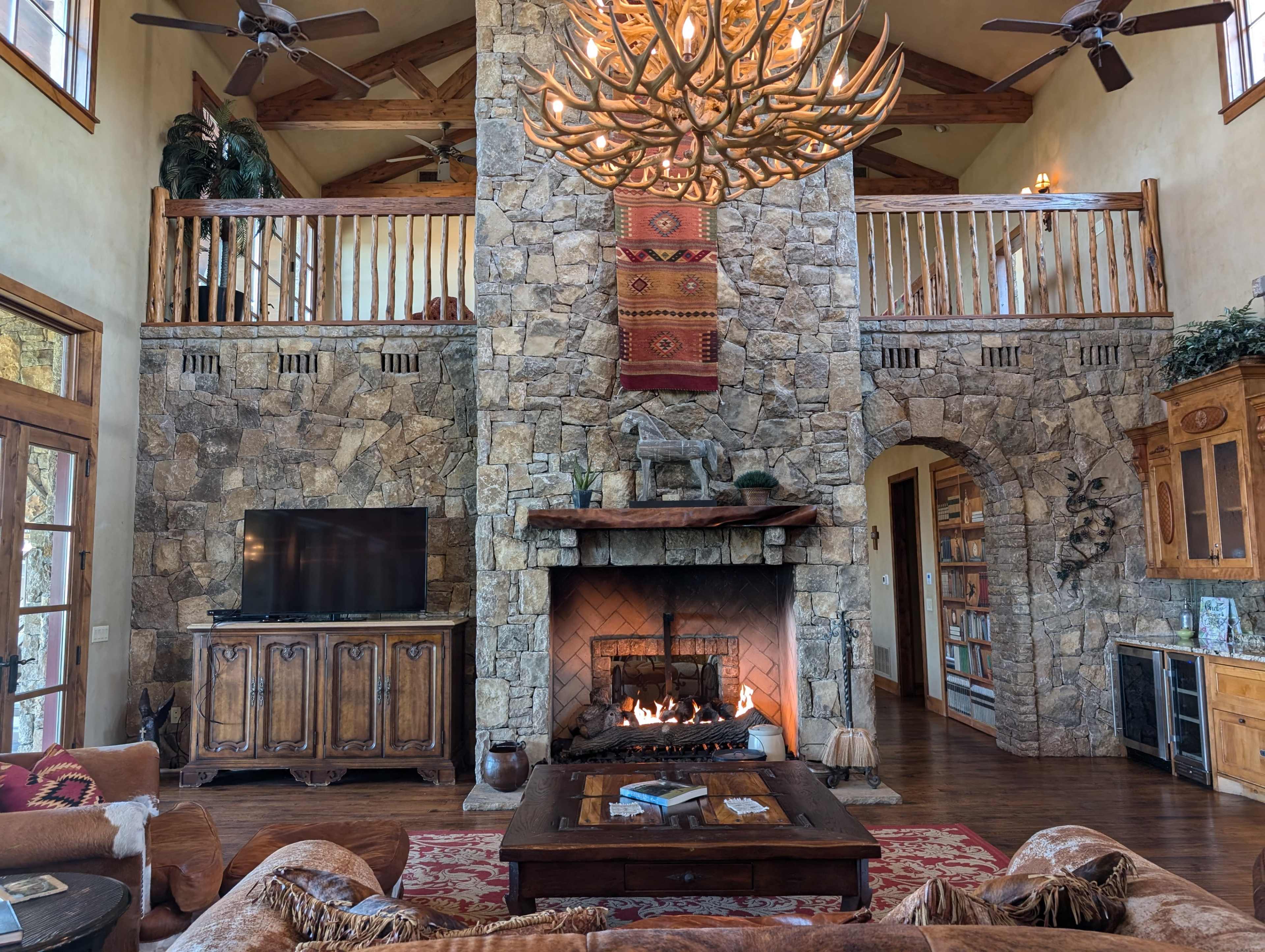 Luxury Ranch Mansion 14,000sq ft overlooking Brazos River Image in , Graham, TX