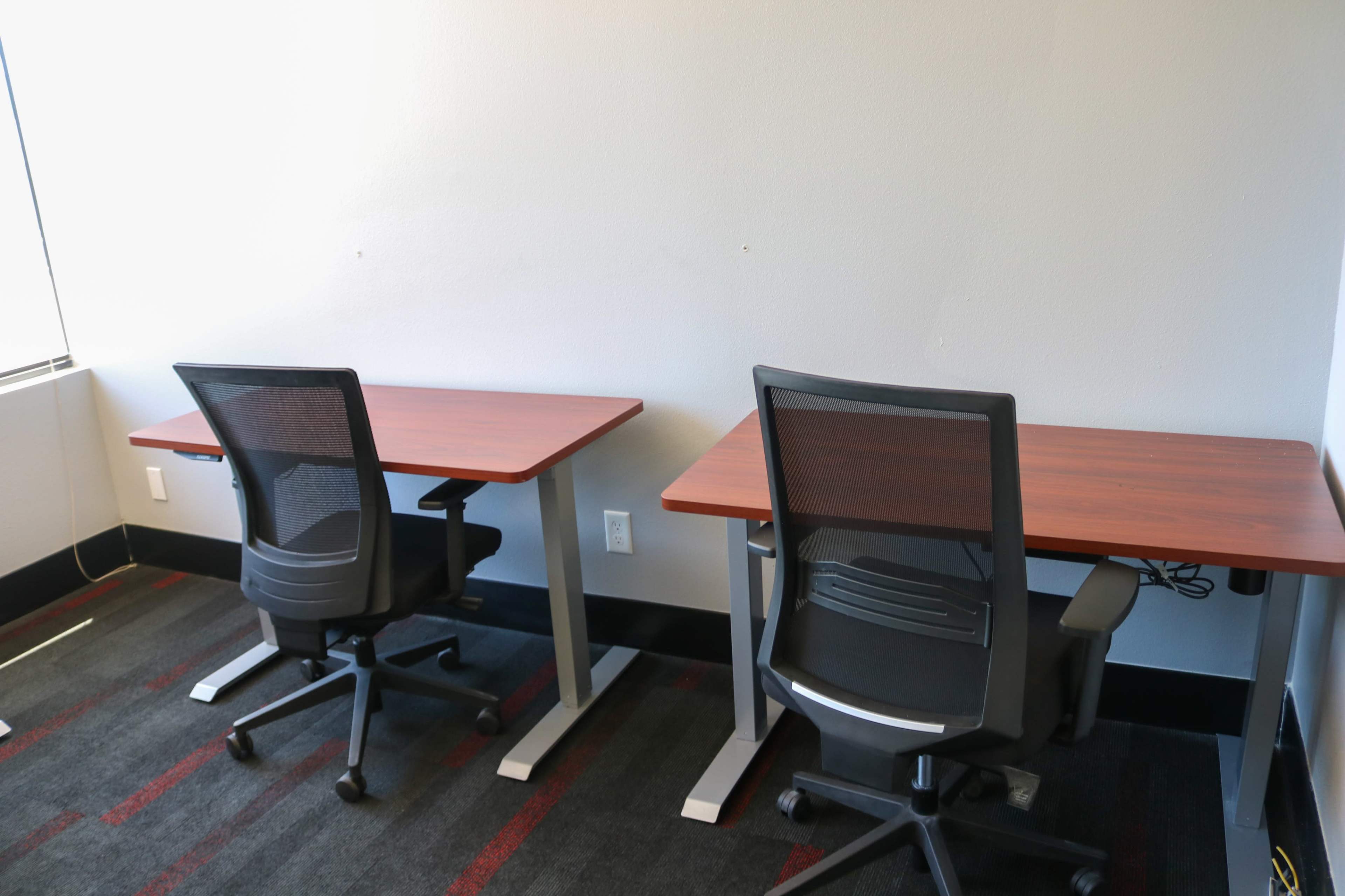 4 Desk CoWorking Space Image in Bedford, Bedford, TX