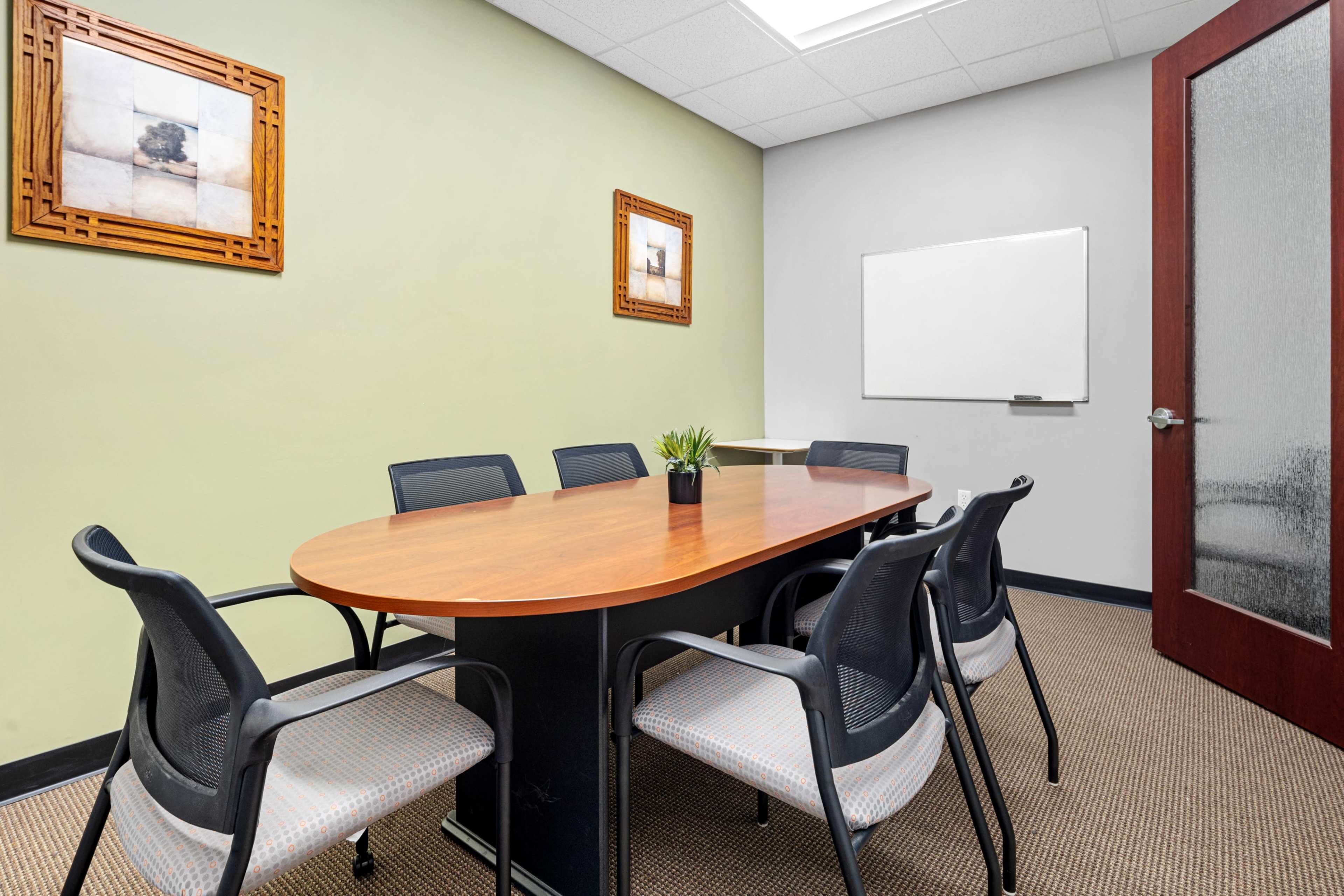 6-Person Meeting Room in Canton Image in , Canton, MA