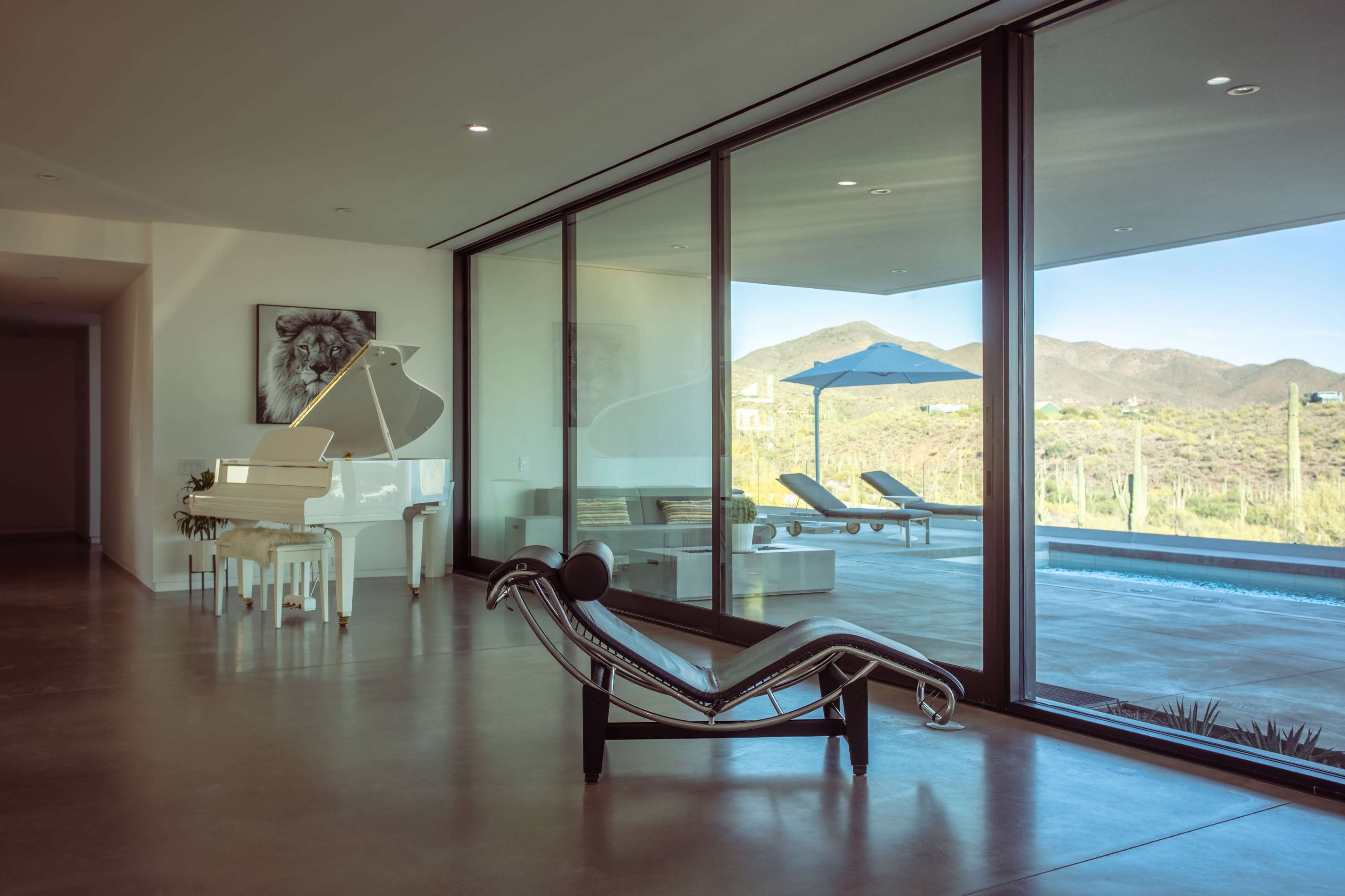 Contemporary desert retreat Image in , Cave Creek, AZ