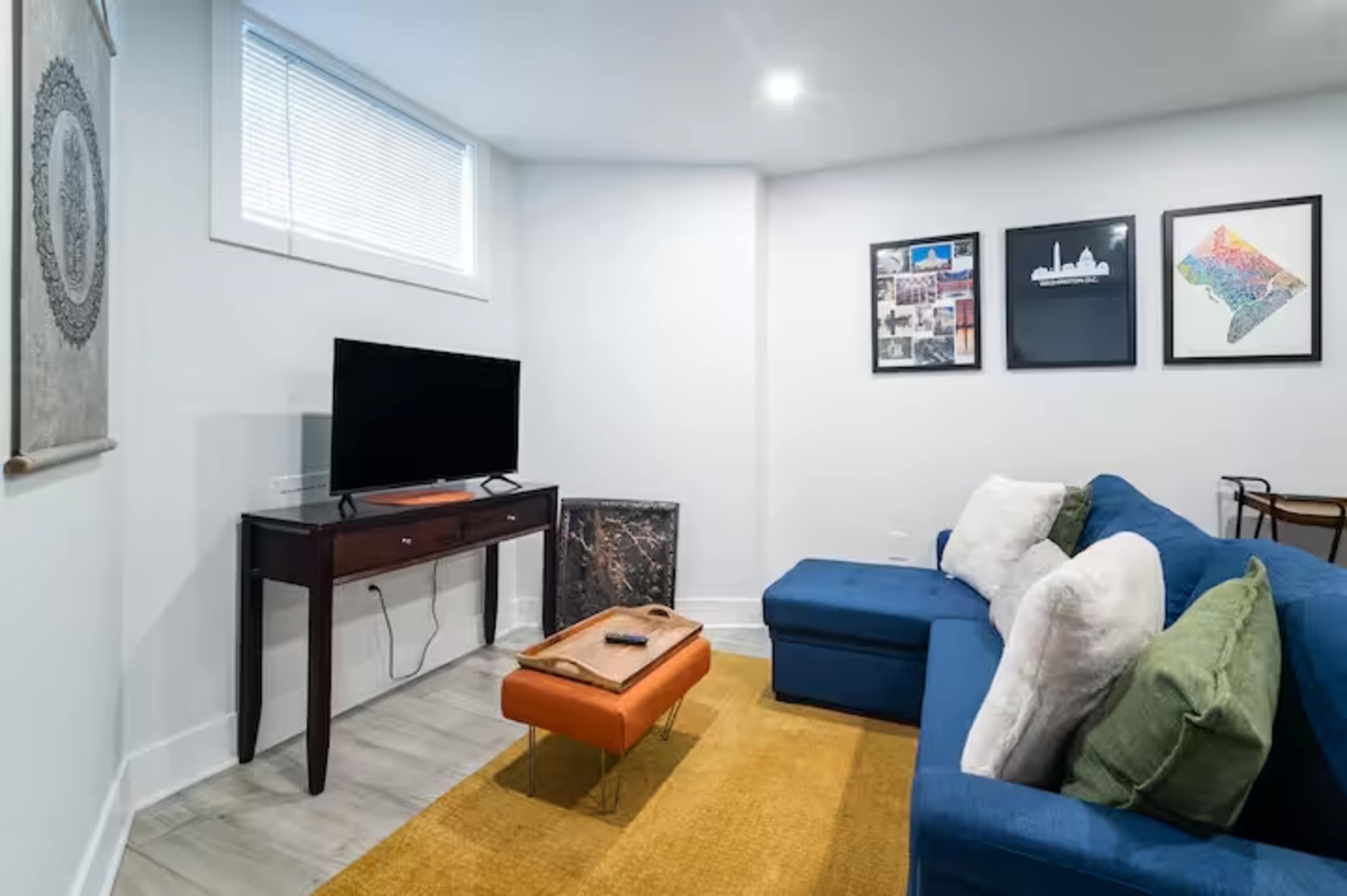Cozy And Peaceful Newly Renovated Basement Suite ! Image in Northwest Washington, Washington, DC
