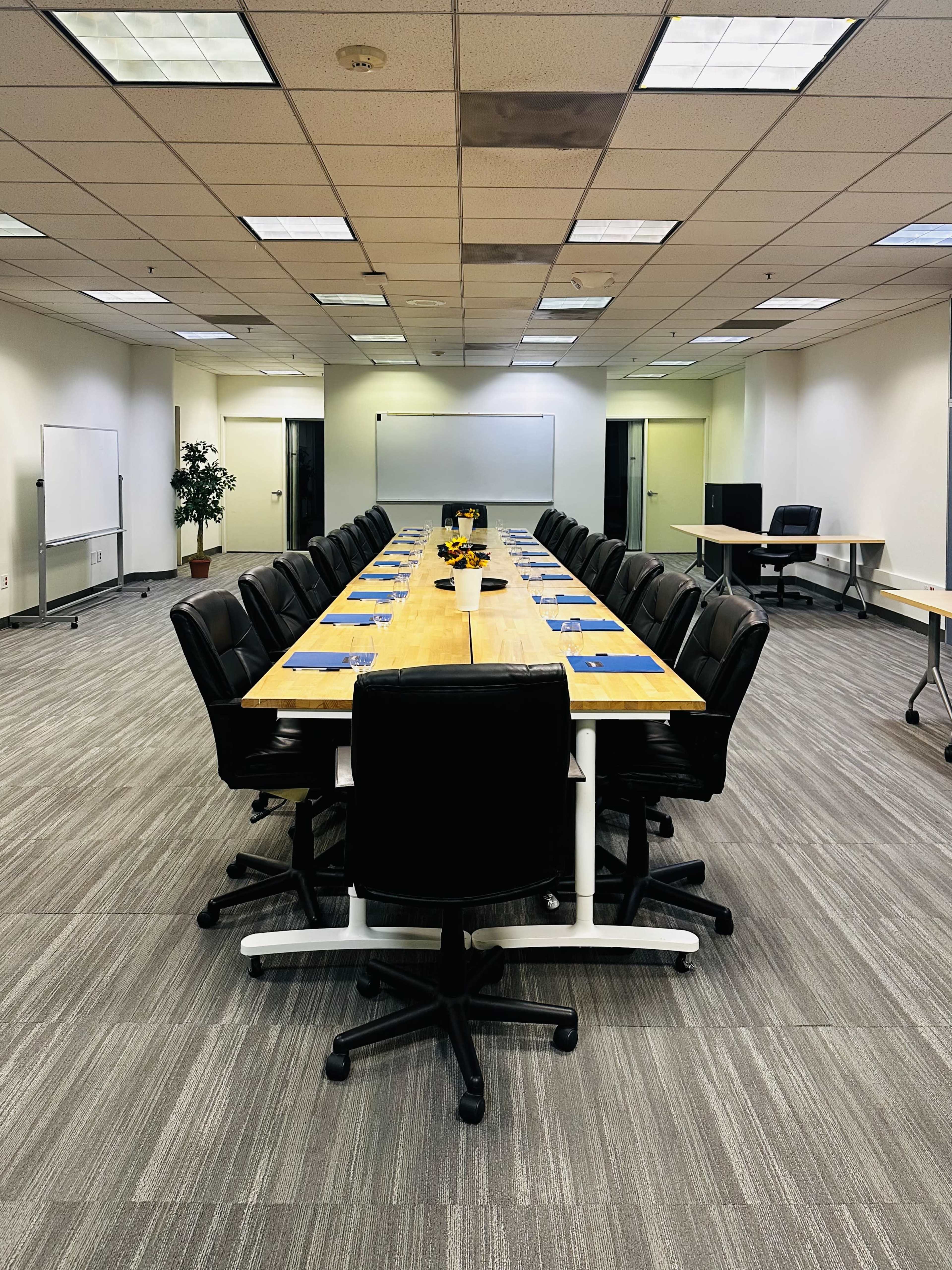 Executive Boardroom Suite with Breakout Spaces Image in Downtown Oakland, Oakland, CA
