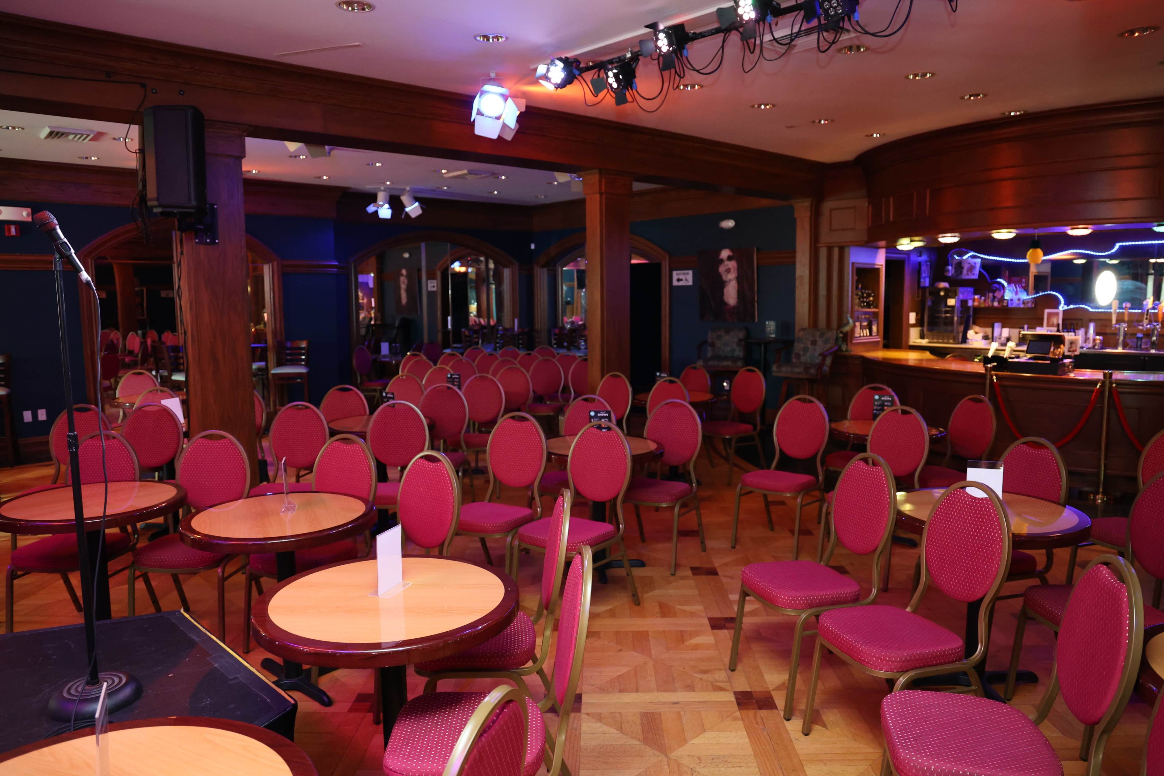Intimate Club Image in Beverly, Beverly, MA