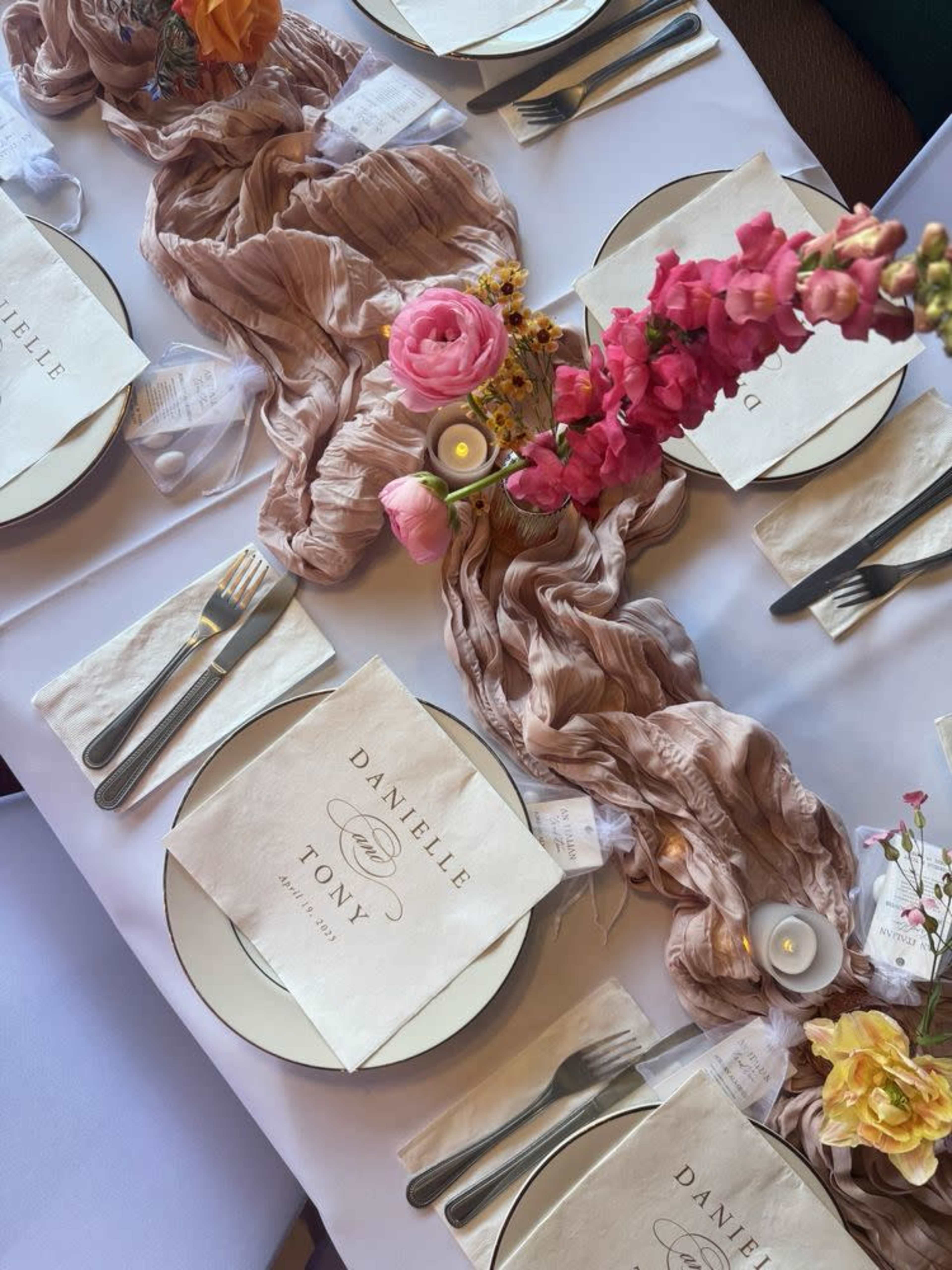 Rustic Roadside Diner Perfect for Film Shoots and Events Image in Green Valley, Green Valley, CA