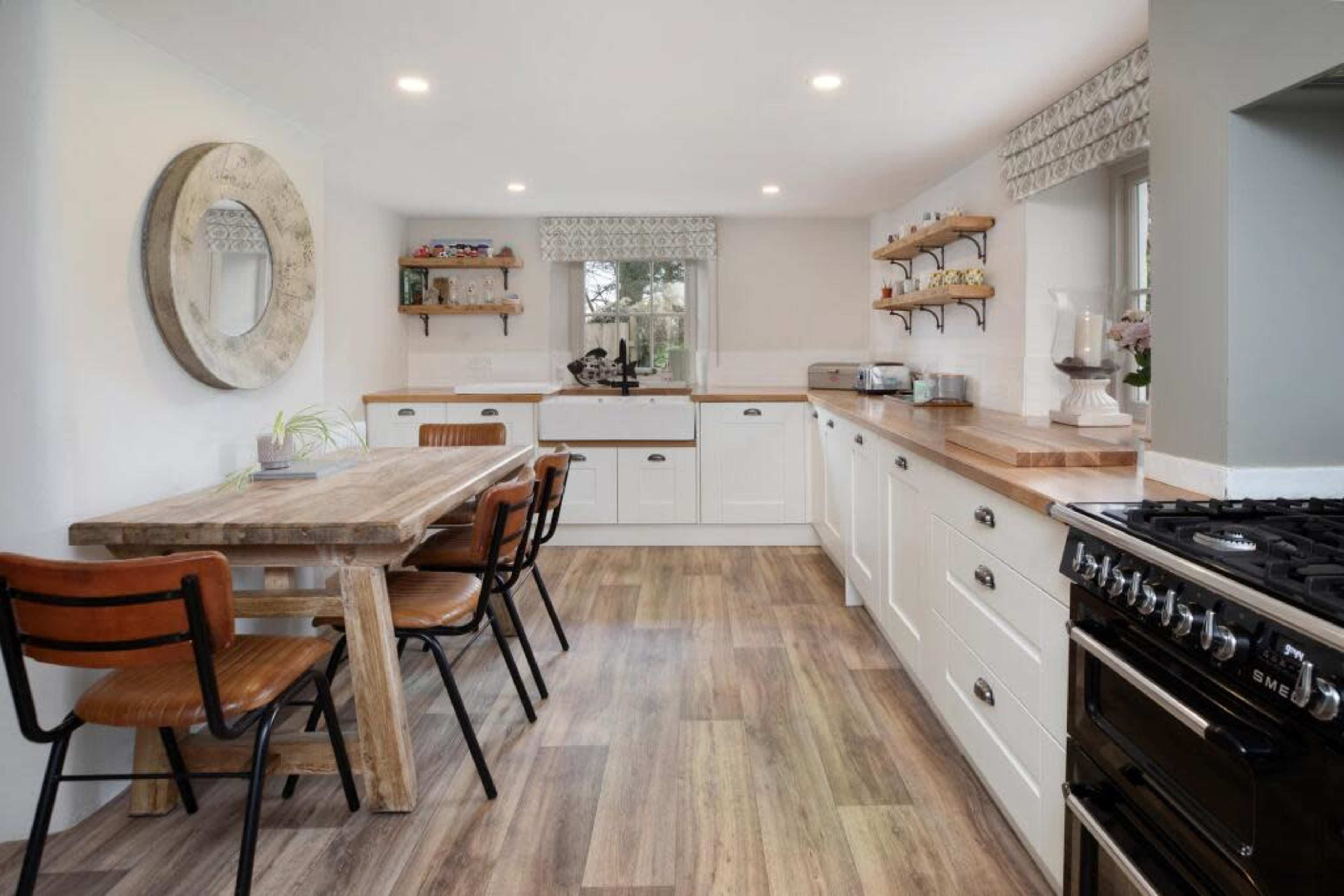 Character Thatched Farmhouse Image in Saint Mellion, Saltash, ENG