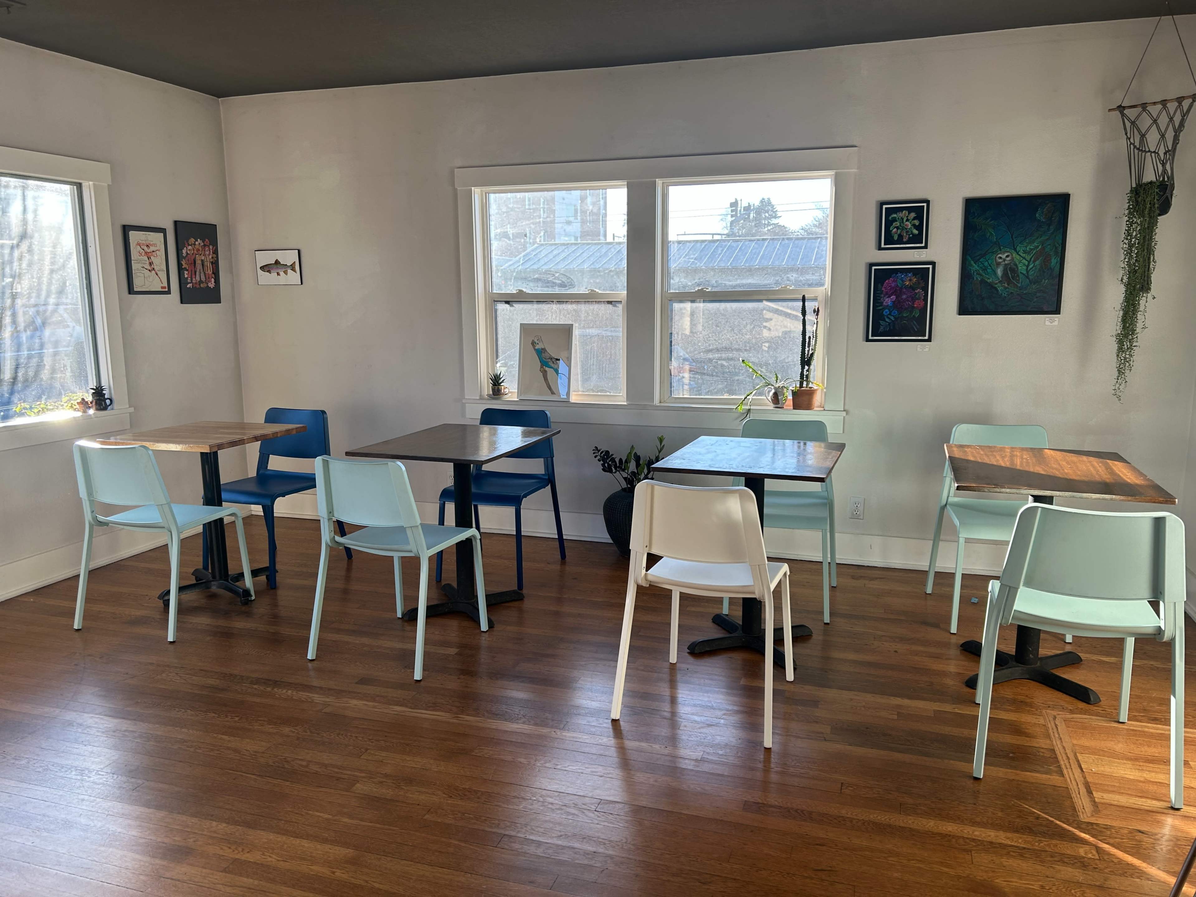 Homey coffeehouse Image in Northeast Portland, Portland, OR