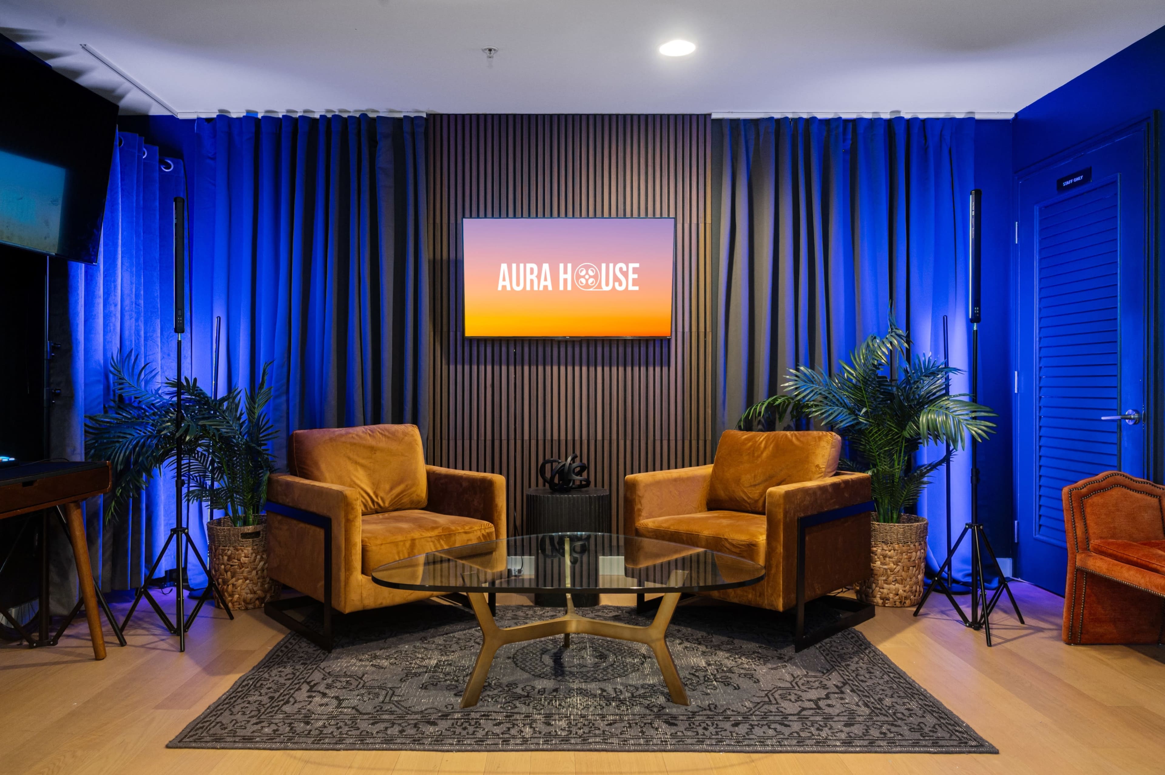 EQUIPMENT INCLUDED: Stunning Downtown Production & Podcast Studio Image in Central LA, Los Angeles, CA