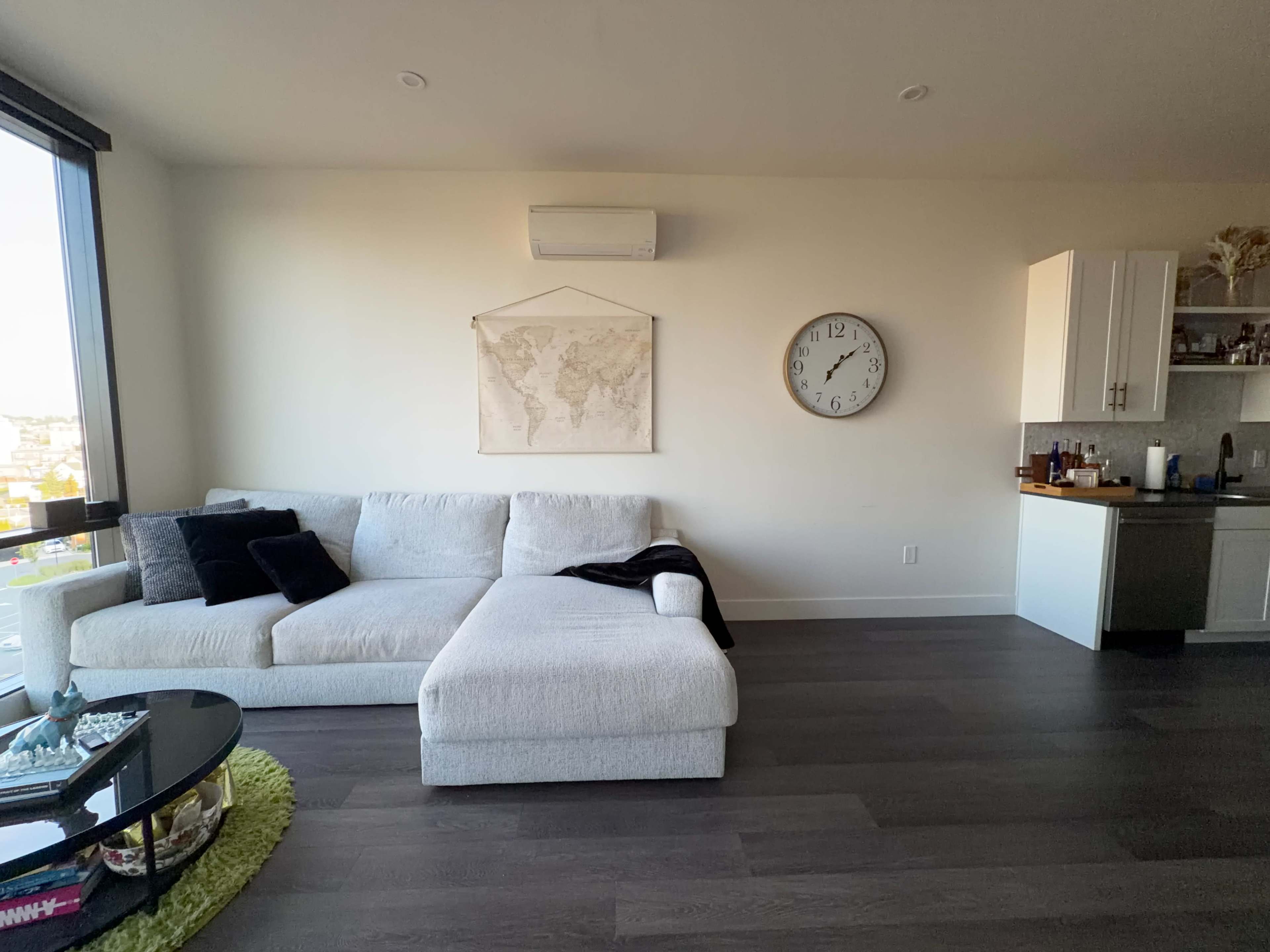 Riverfront Loft with Balcony and Skyline View Image in Hackensack, Hackensack, NJ