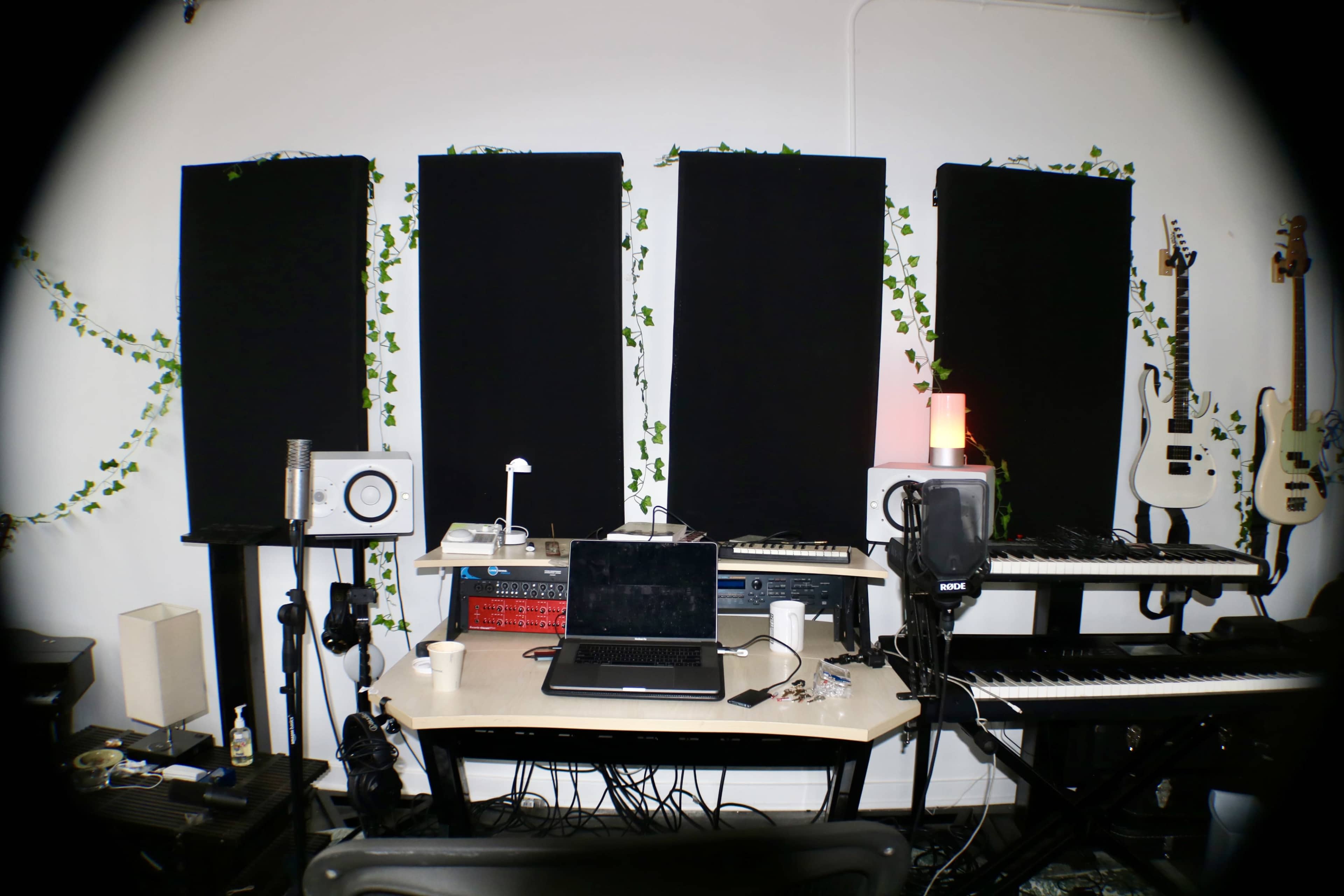 Urban Intimate Music Studio Image in Koreatown, Los Angeles, CA