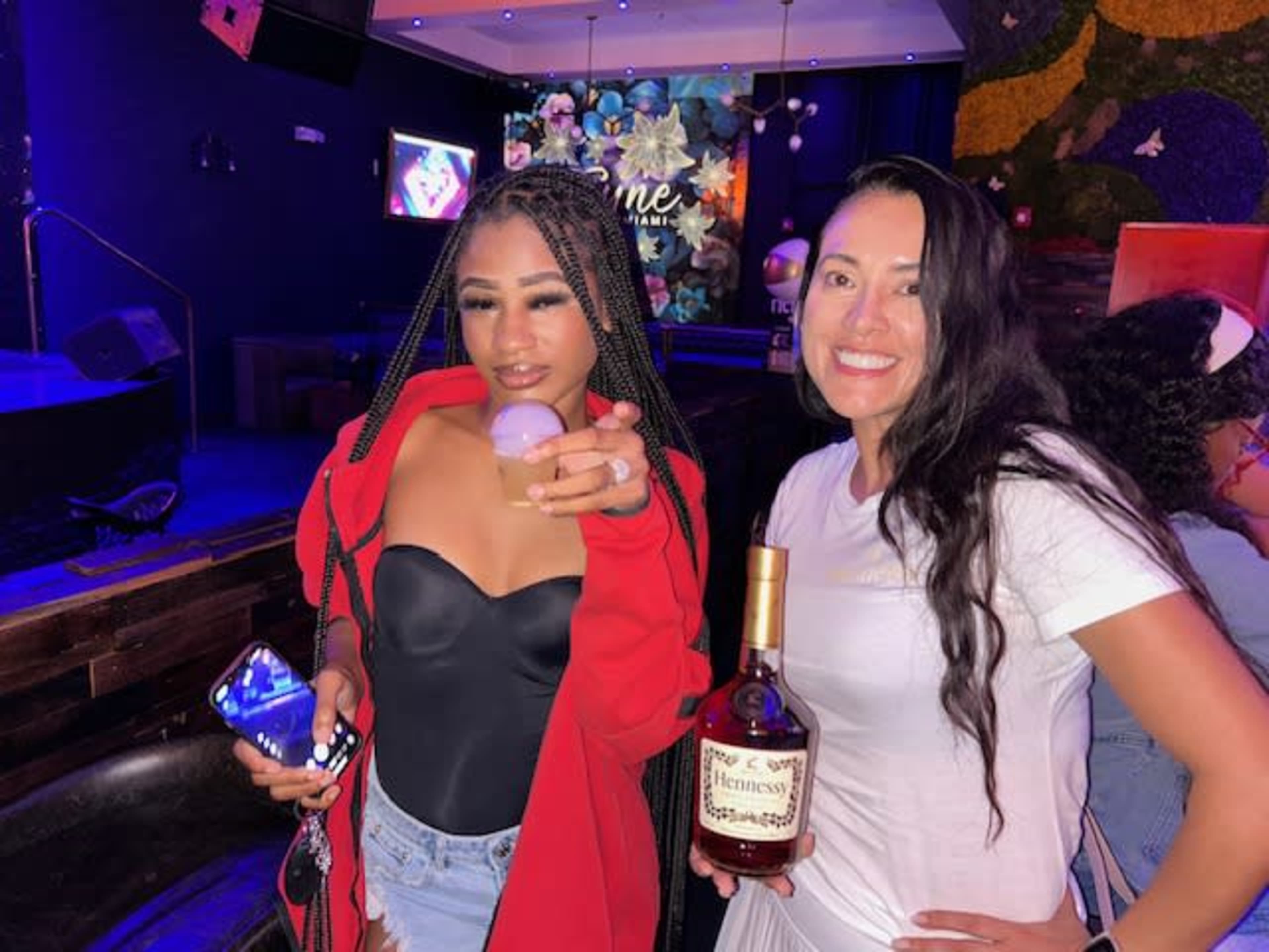 Servers/Bartenders/Waitresses