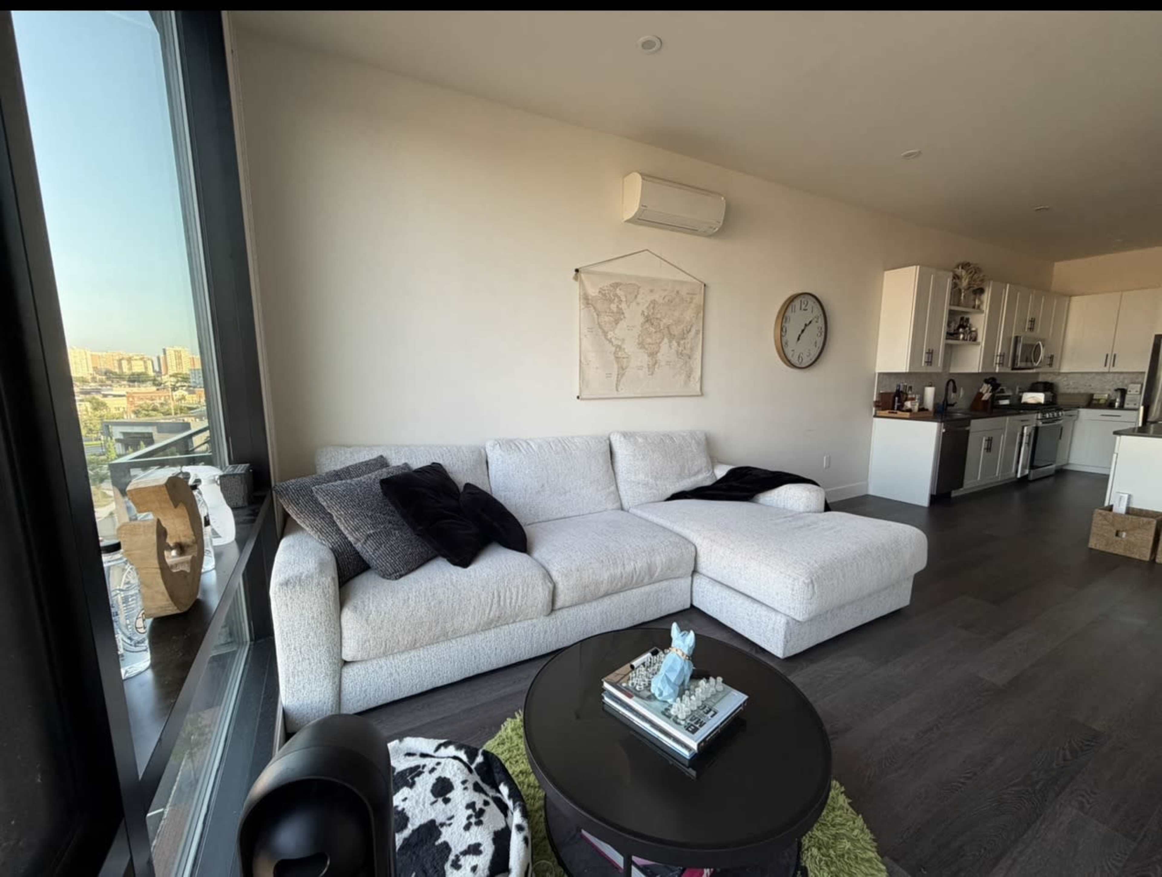 Riverfront Loft with Balcony and Skyline View Image in Hackensack, Hackensack, NJ