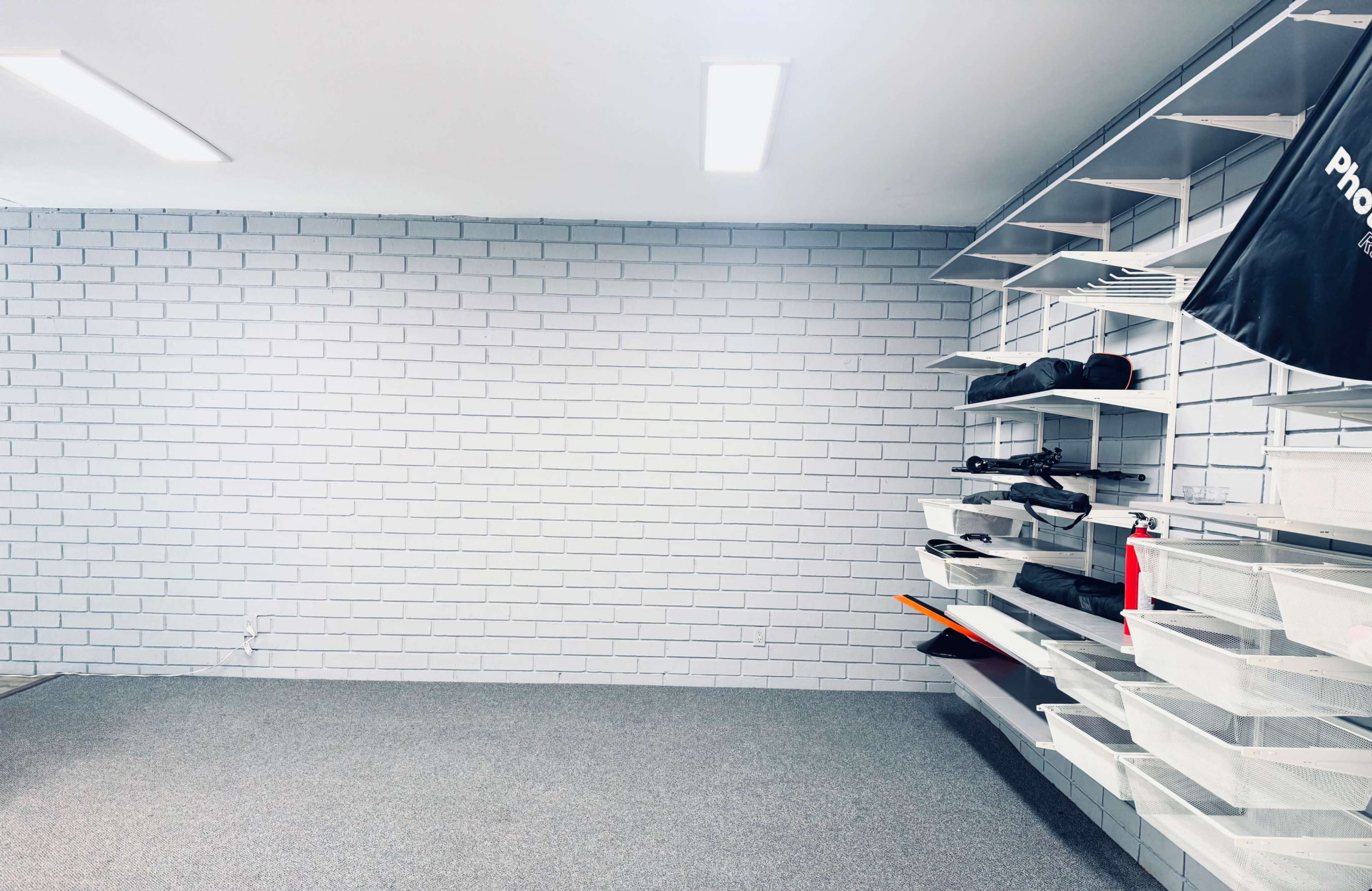 Spacious Vintage Brick Studio w/ Multiple Sets, Natural Light & Styled Lounges Image in Central LA, Los Angeles, CA