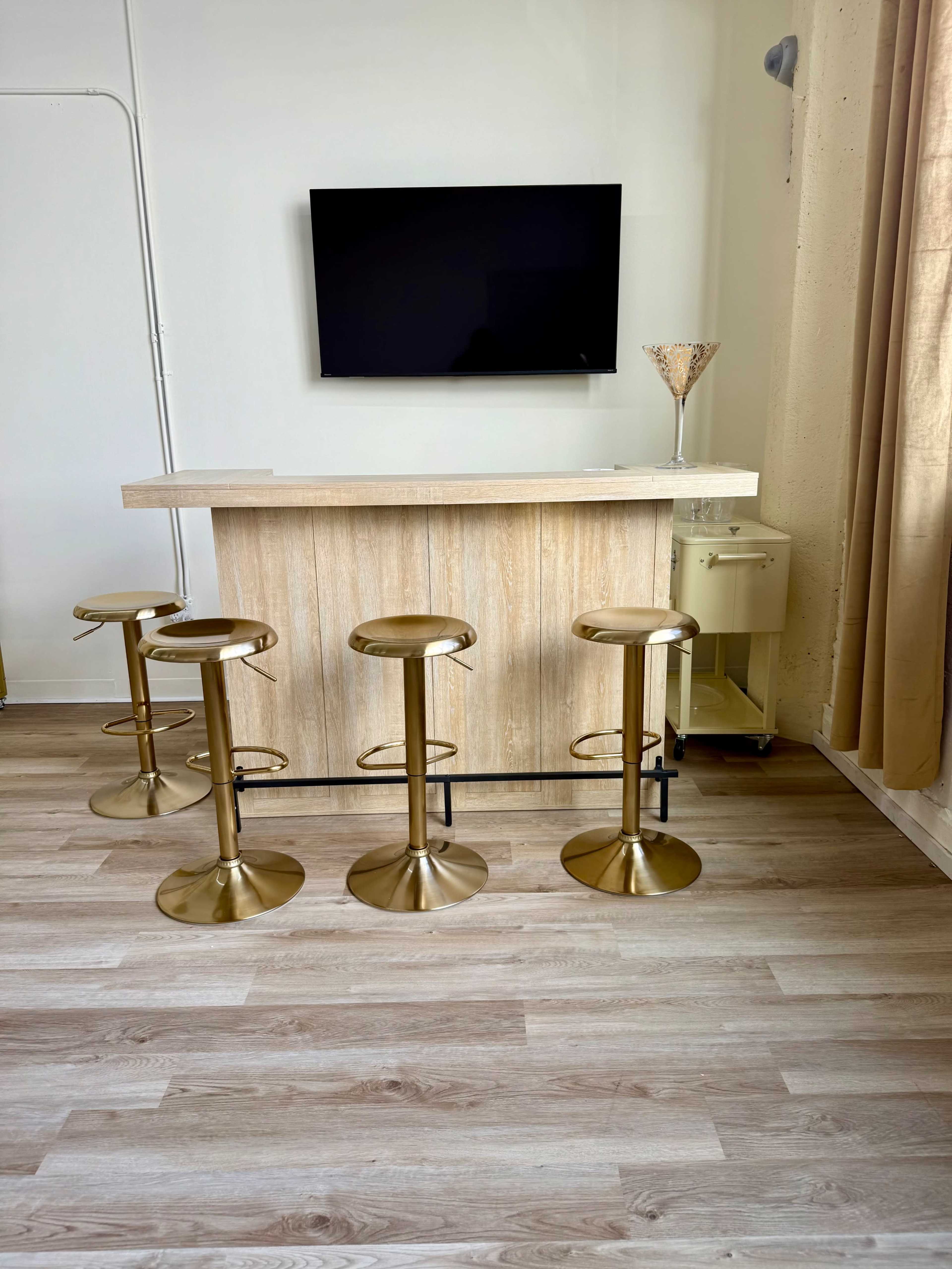 Brand New Bridgeport BYOB Event Space: Upscale & Modern Image in South Side, Chicago, IL